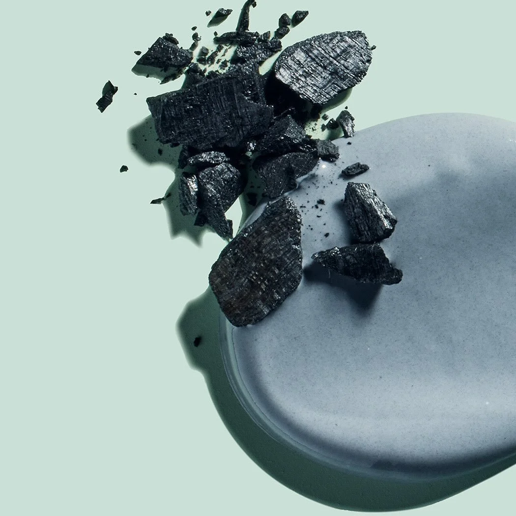 A detox moment &mdash; not just for your skin, but for your smile too.
Crafted without the harsh stuff, because oral care deserves the same mindfulness we bring to every other ritual.

#LunadelmarEdit #CleanBeauty #DailyDetox #Lunadelmar  #Intentiona