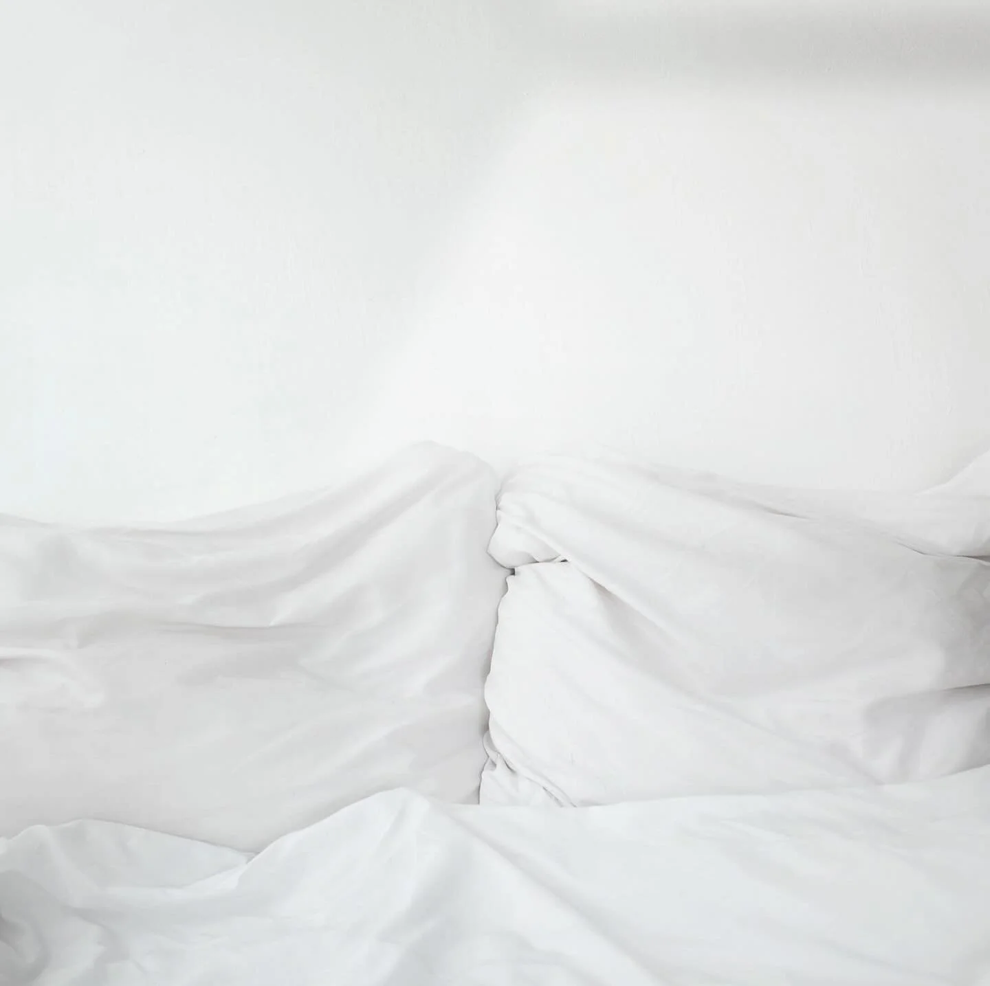 A reminder that ease isn&rsquo;t something we find, but something we create and carry with us.

📷 : @misssinterpreted