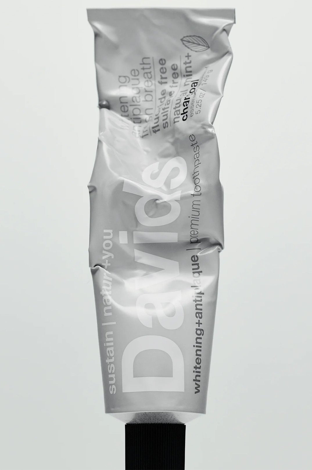 DAVIDS-PREMIUM-TOOTHPASTE-charcoal-lunadelmar_1.jpg