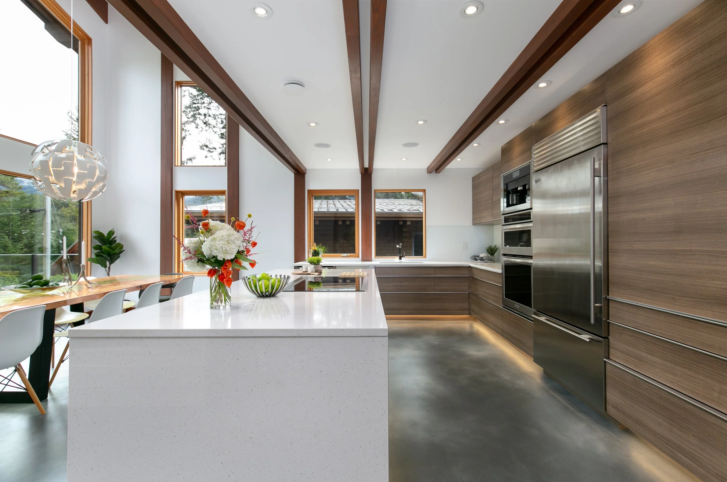 9121 Summer Place-kitch1.jpg