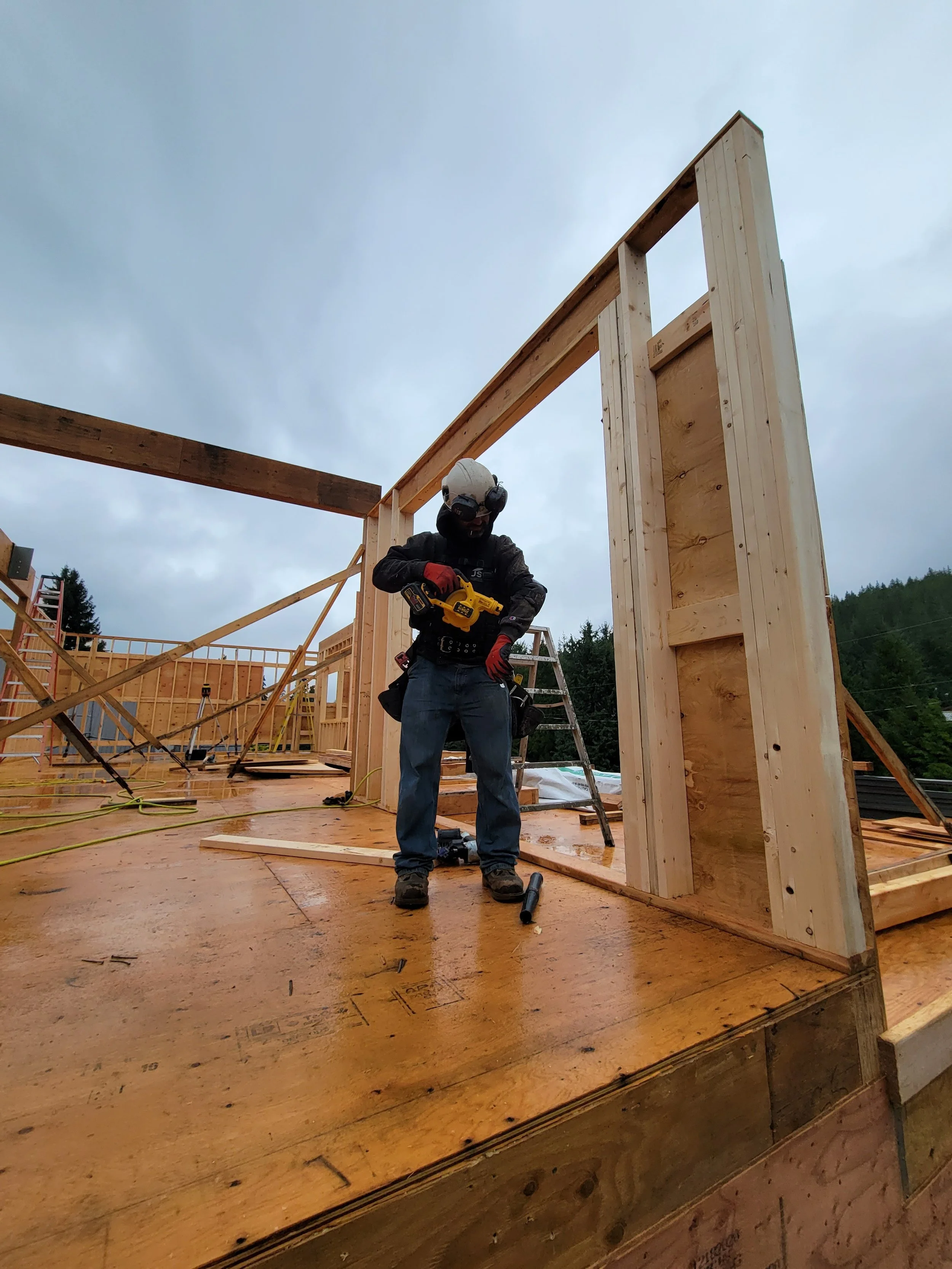 golden spruce builder working whistler 1