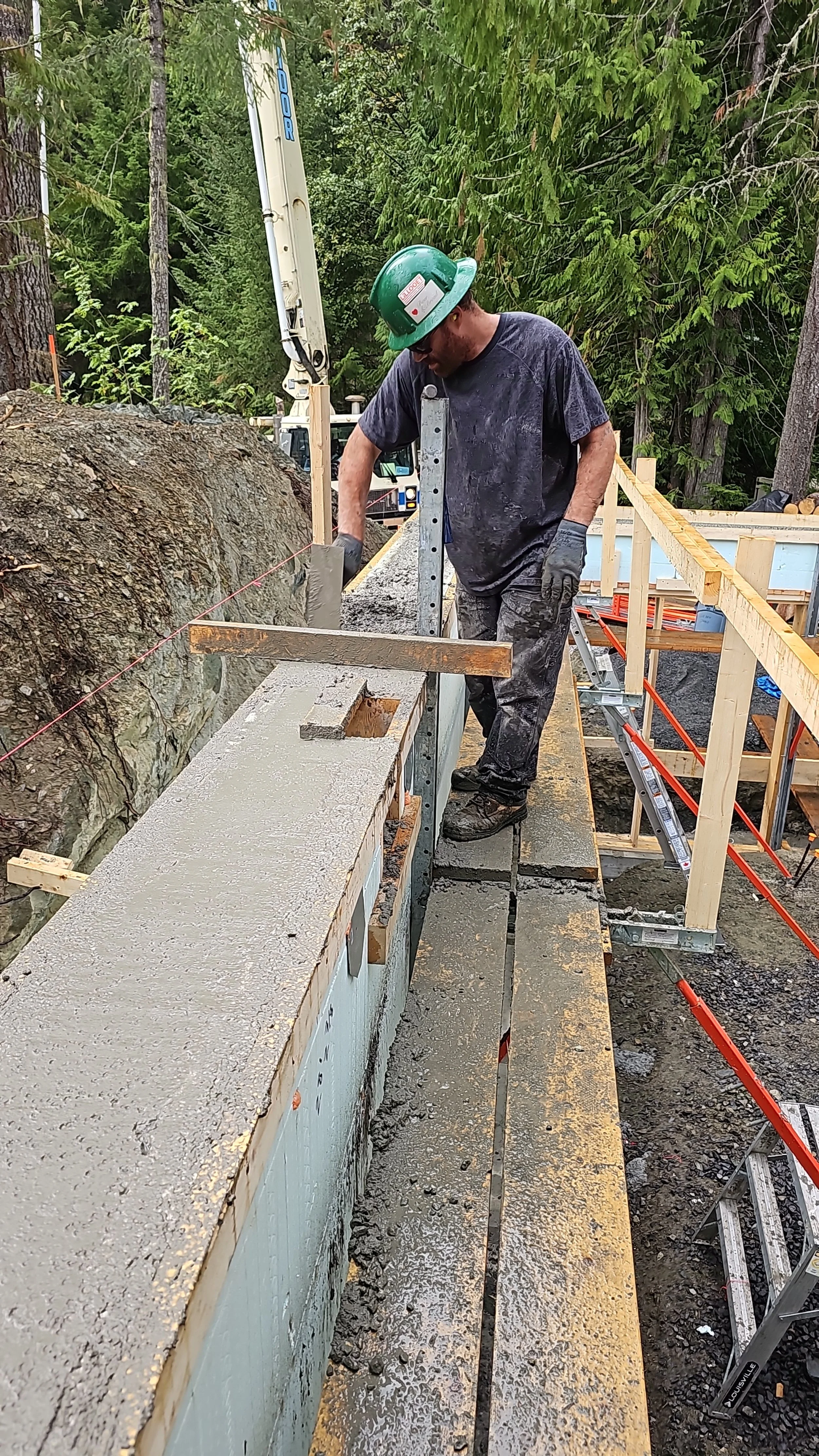 golden spruce builder working whistler 8