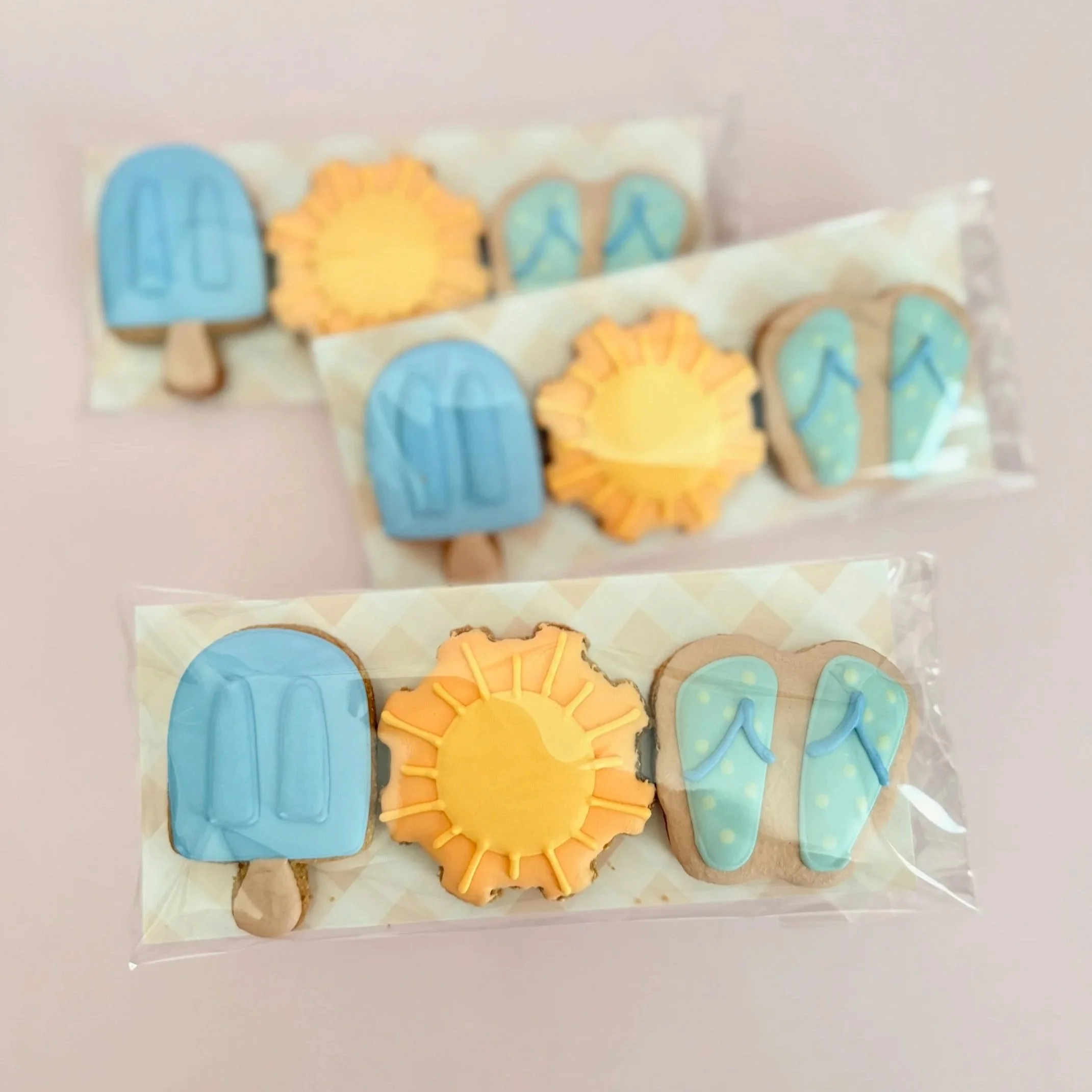 A&F Bonetique Beach Day Dog Treat Trio