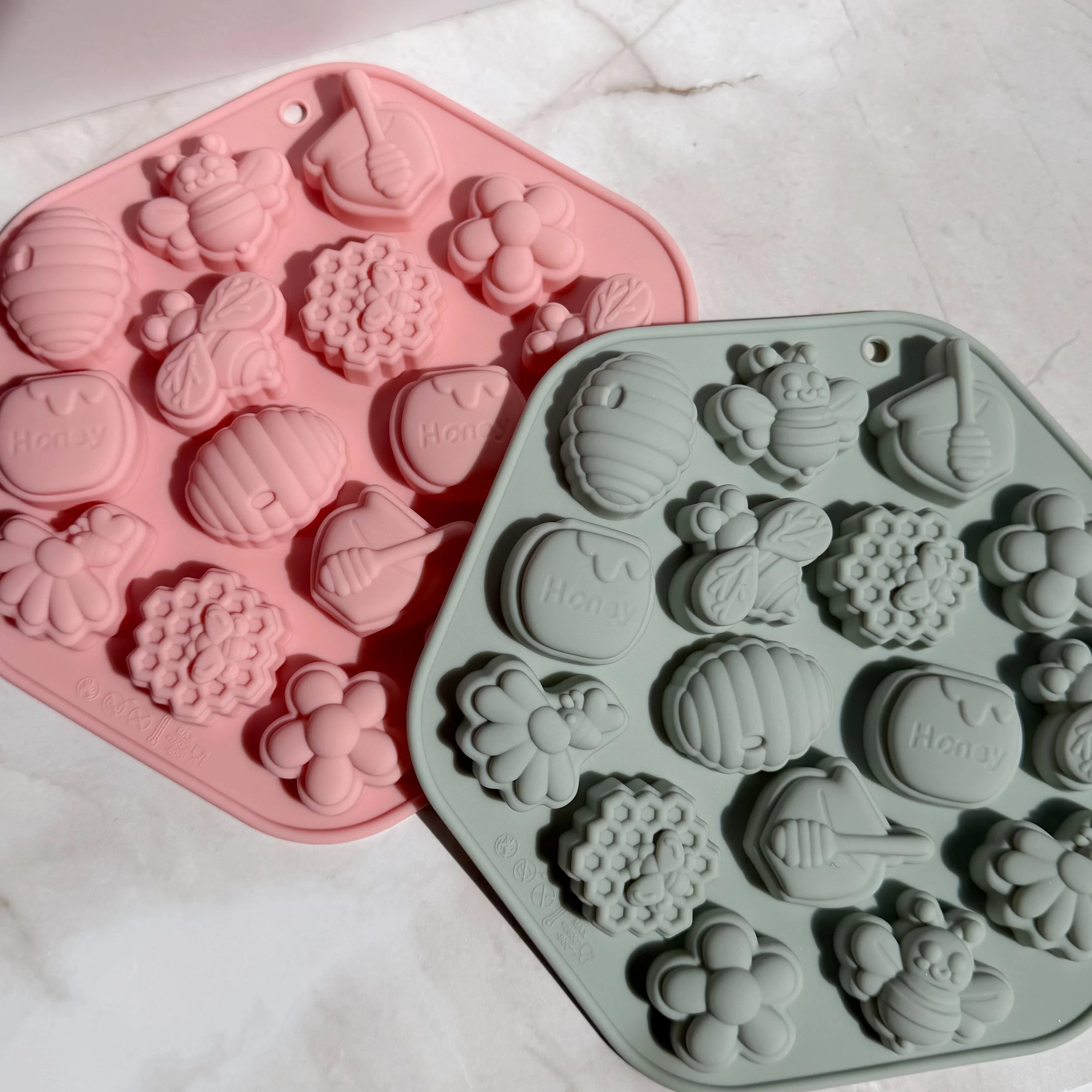 Bee-Themed Silicone Pet Treat Mold