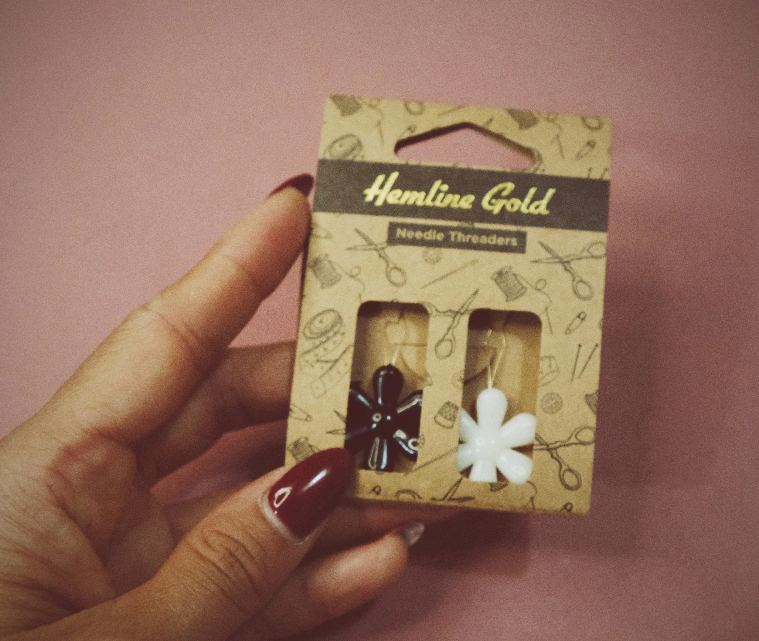 Hemilne Gold Daisy threaders