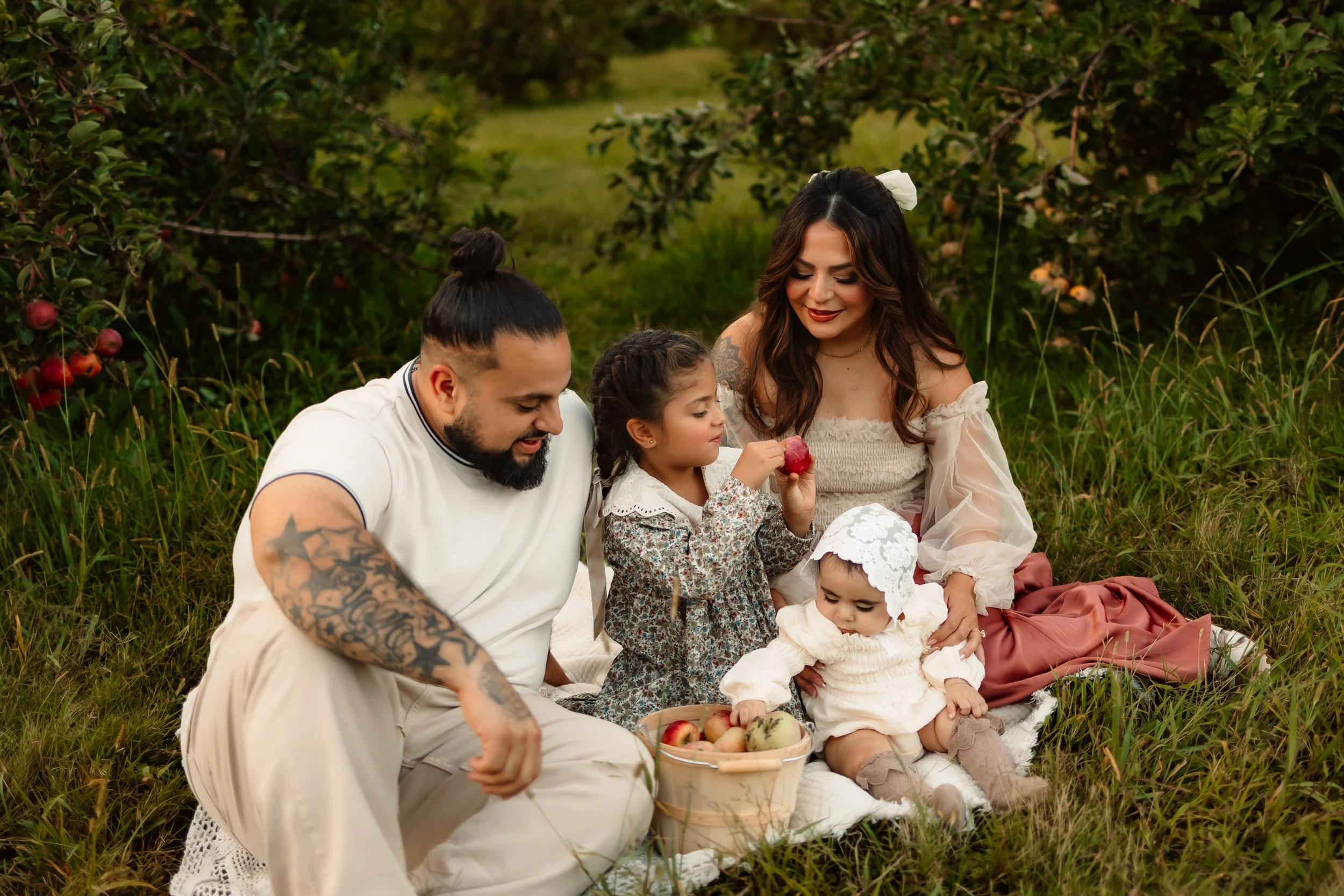 el paso tx family photographer, apple picking as a family