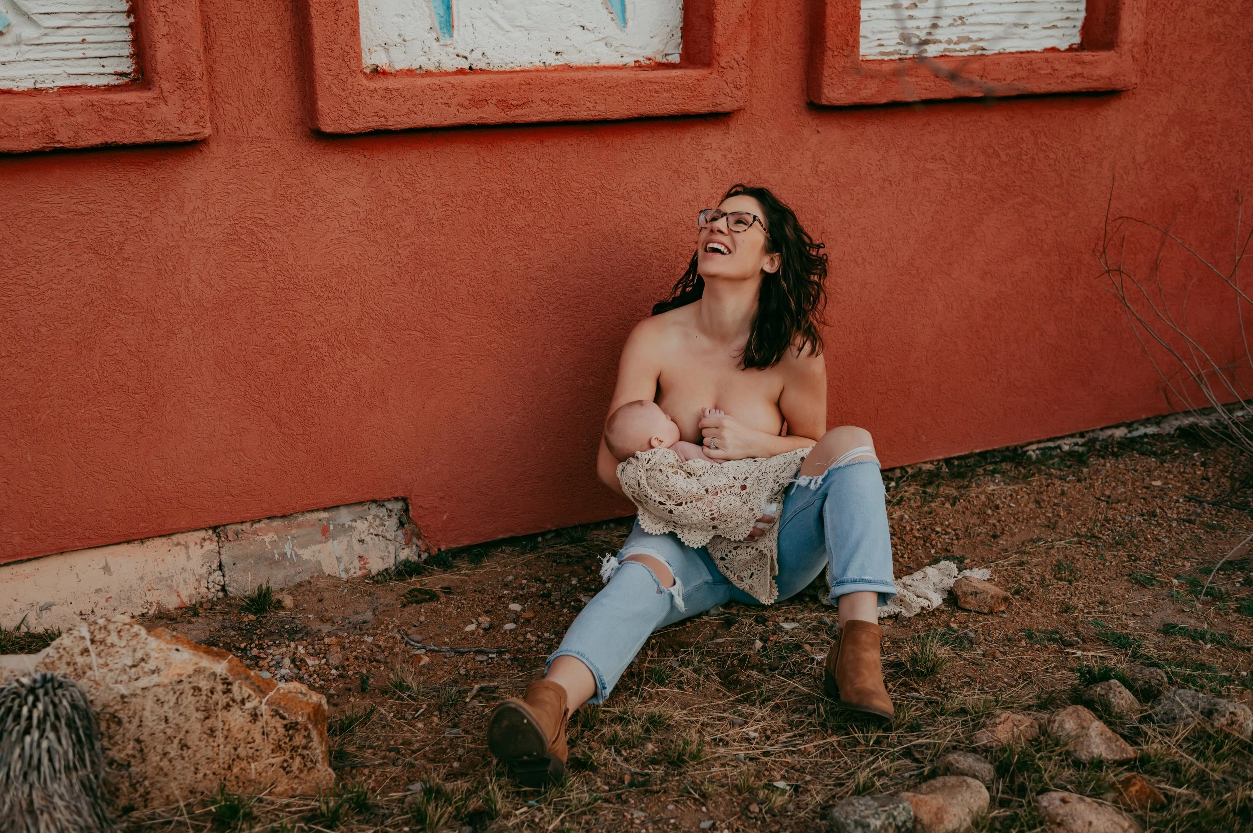 mom breastfeeding el paso photography