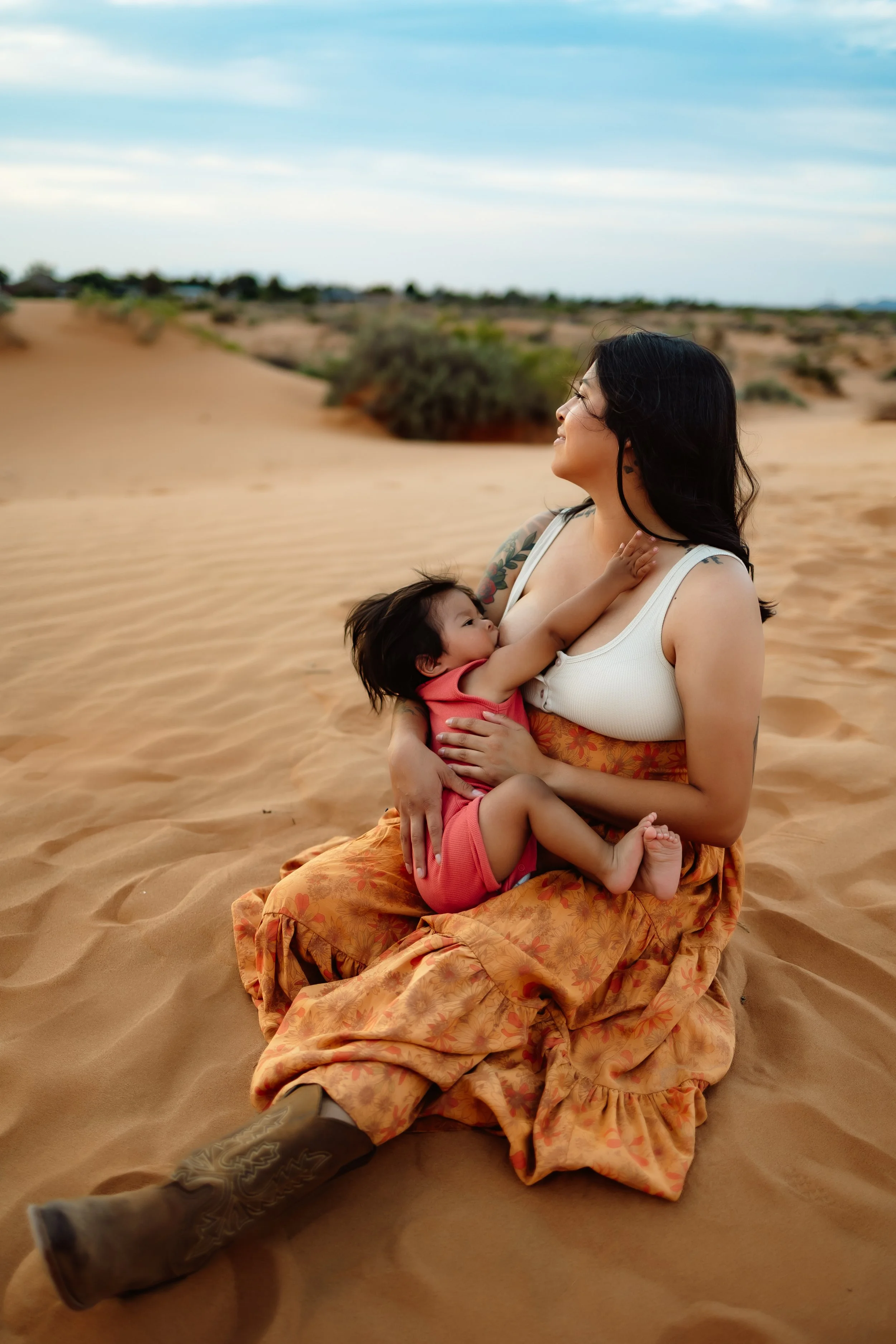 red sands el paso tx breastfeeding motherhood photography