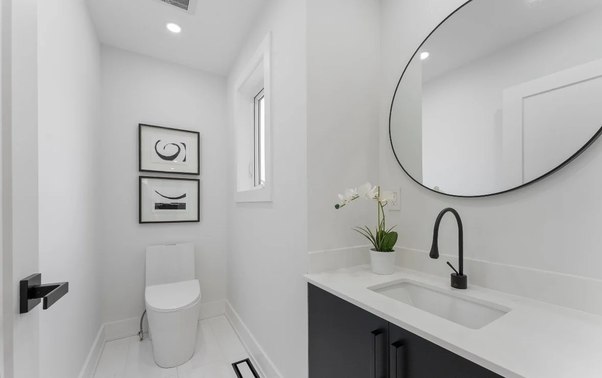 #bathromdesign #interiordesign #luxuryhome #luxurybathroom #homedesign #residentialdesign