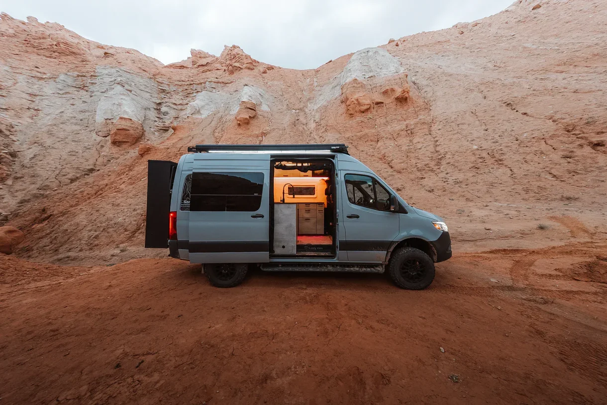 Van 5.webp