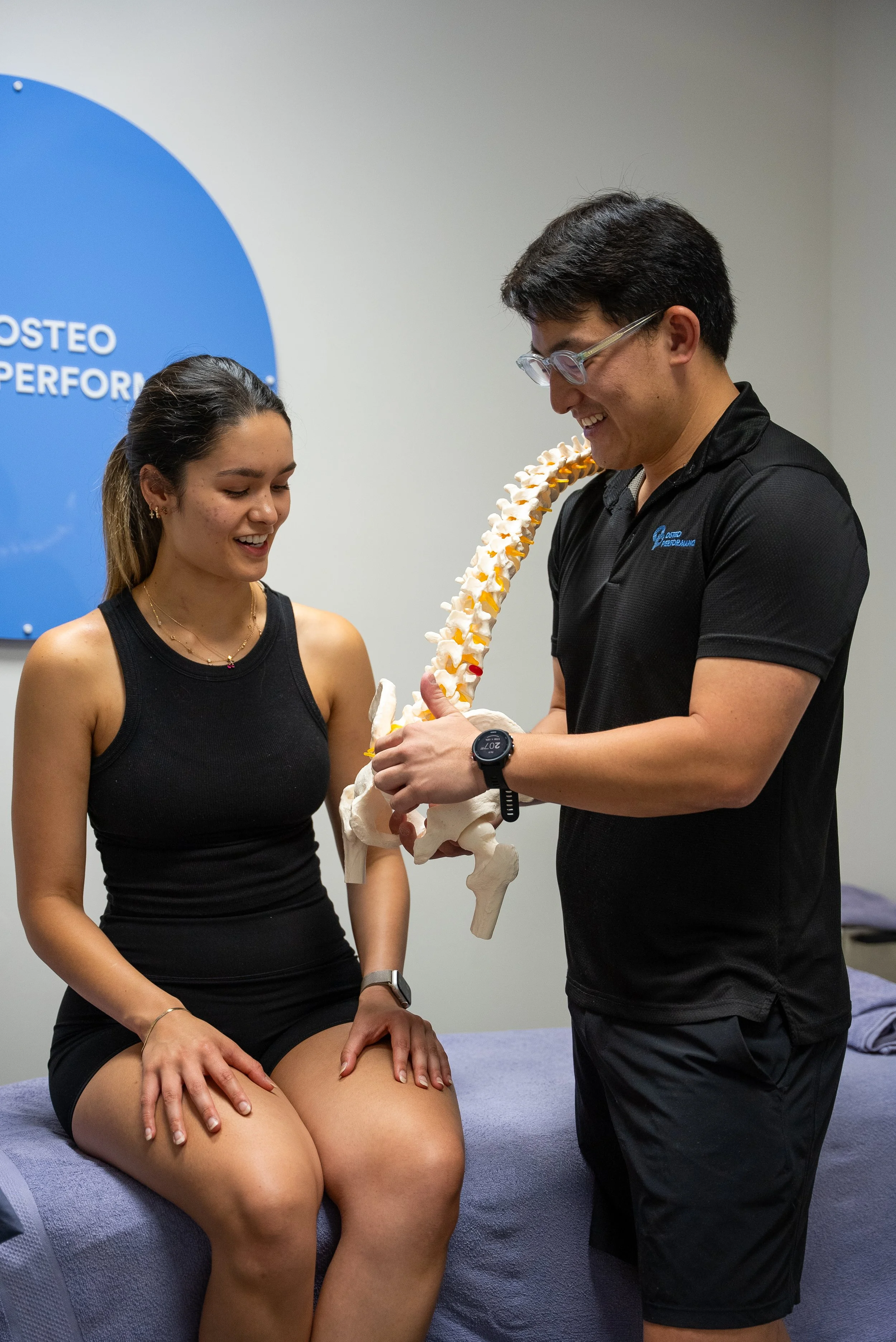 As a leading Osteopath in Eastern Melbourne we will help you with all your physical injuries and pains. We love treating and helping those with lower limb, knee, ankle and hip injuries