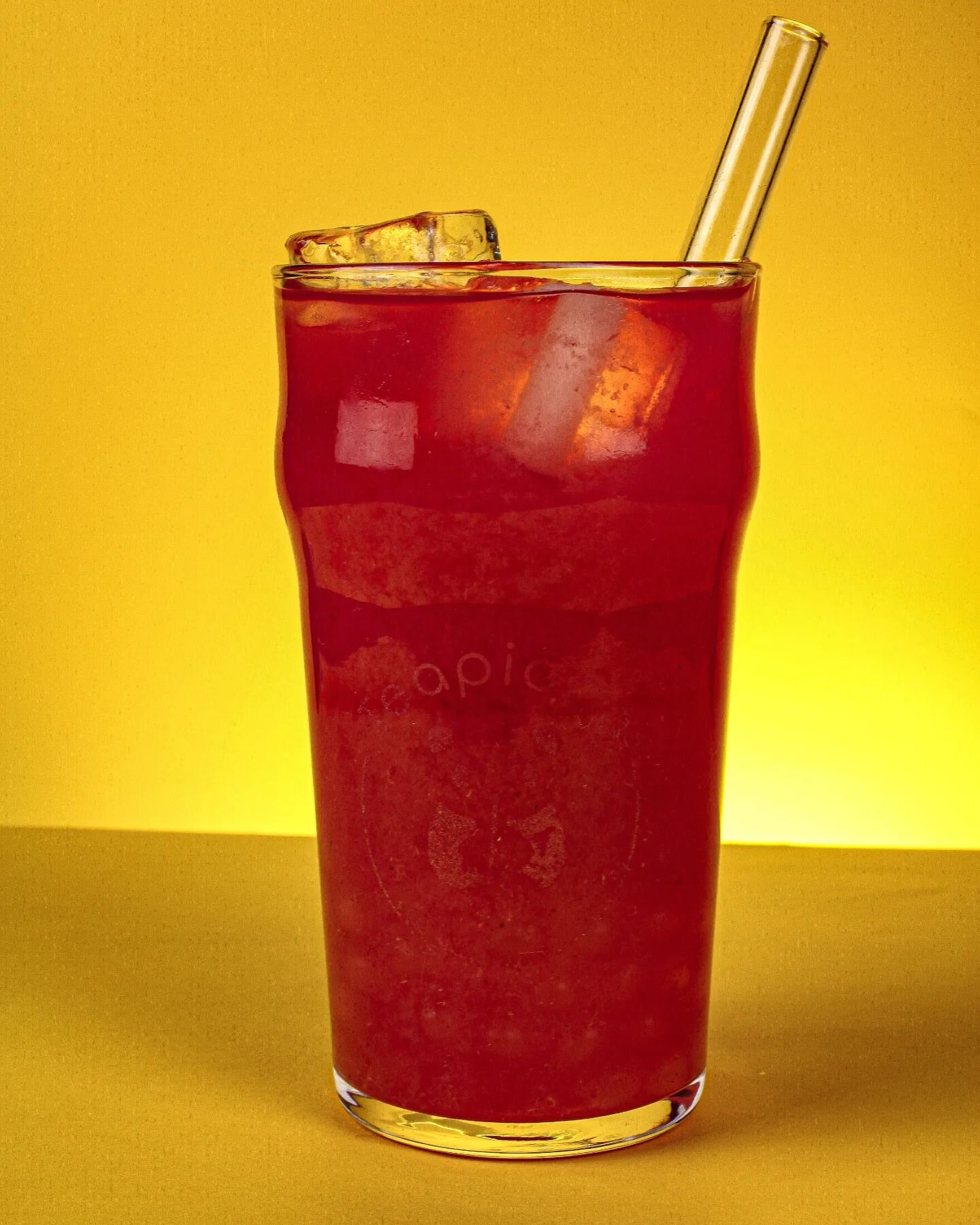 Pour les amateurs de fruits l&eacute;g&egrave;rement acidul&eacute;s et l&eacute;g&egrave;rement sucr&eacute;s...😘

Le Groseille Family ! On ne vous le pr&eacute;sente plus, vous le connaissez si bien...🥵

Gr&acirc;ce &agrave; cette boisson vous &e