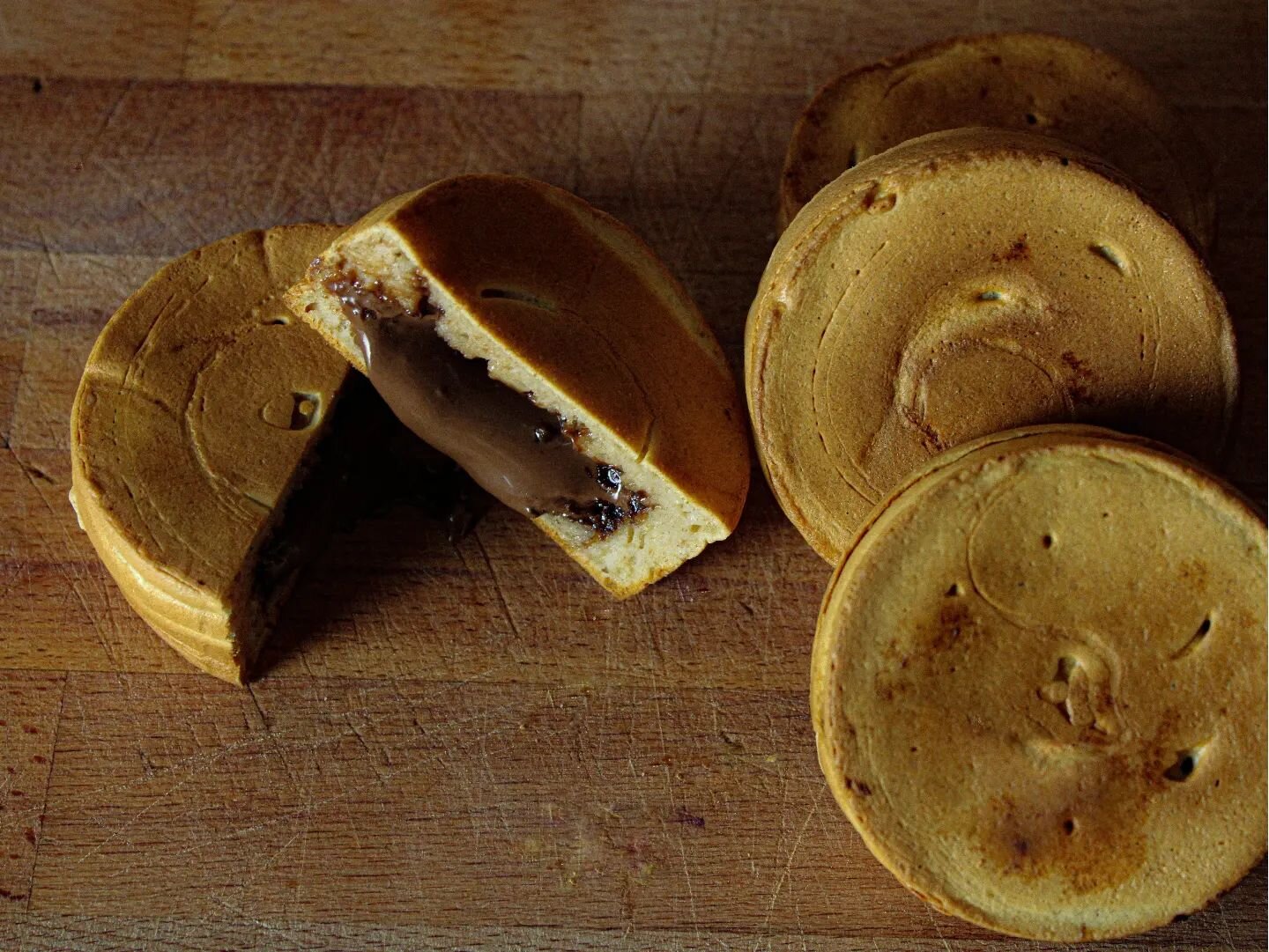 Bon je n'ai plus le choix, apr&egrave;s moultes et moultes demande de votre part, je me retrouve dans l'obligation morale de partager avec vous... Mes d&eacute;licieux g&acirc;teaux ... Voici les Teapiocake, ils se d&eacute;clinent en 3 saveurs : Noc