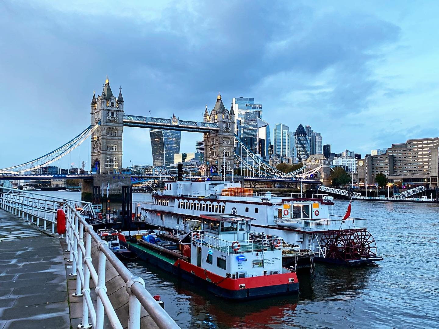 Brilliant event last week at Distology&rsquo;s Disruptor Day at @blueprint.ldn and the chance for a fireside chat about leadership, productivity and the challenges business is facing in the UK with their CEO @hayley_anna321, followed by some amazing 