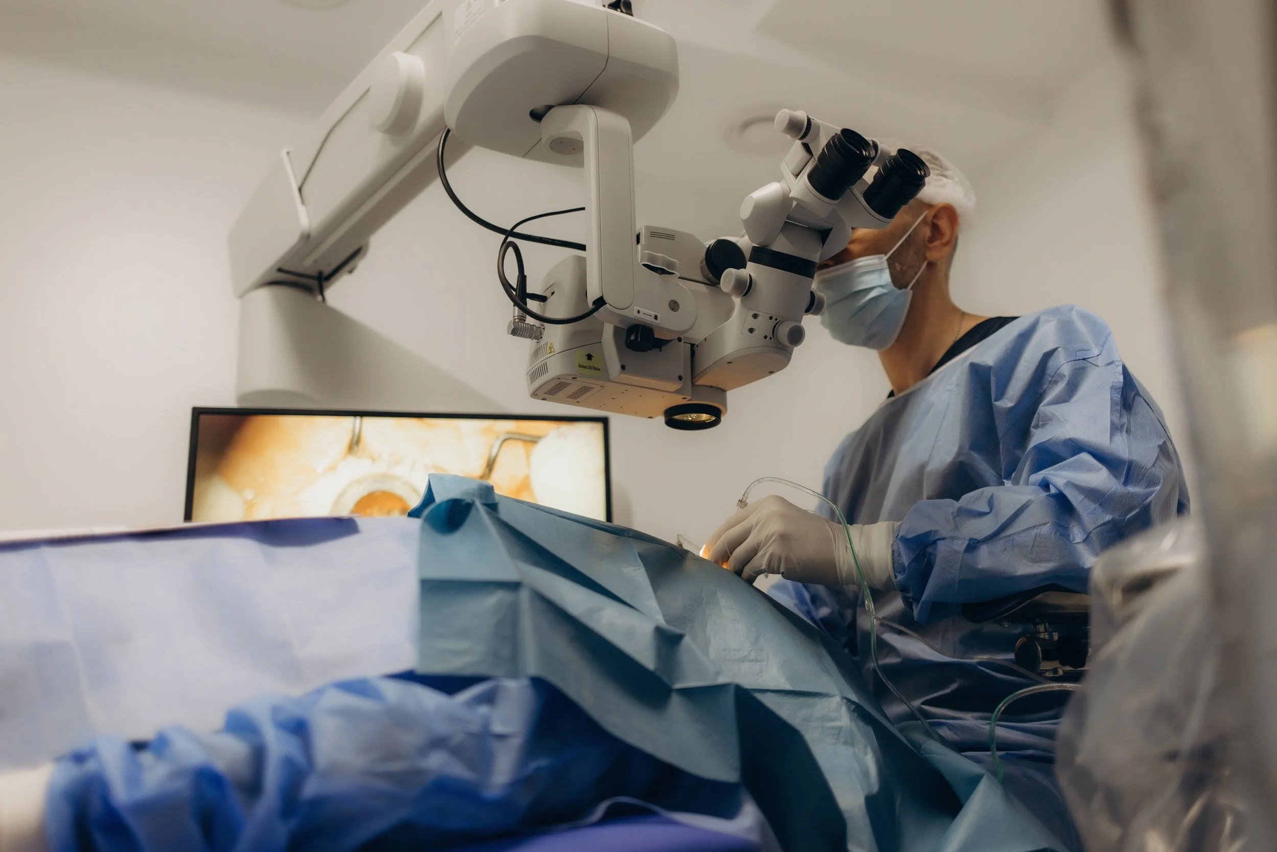 Laser vs. Traditional Cataract Surgery: Do You Really Need the Laser?