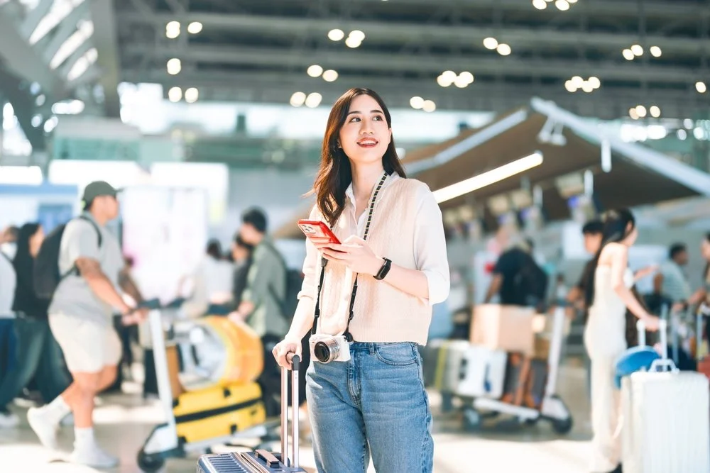 Don't Let Dry Eye Stop Your Travel Plans: A Packing Guide for Clear Vision