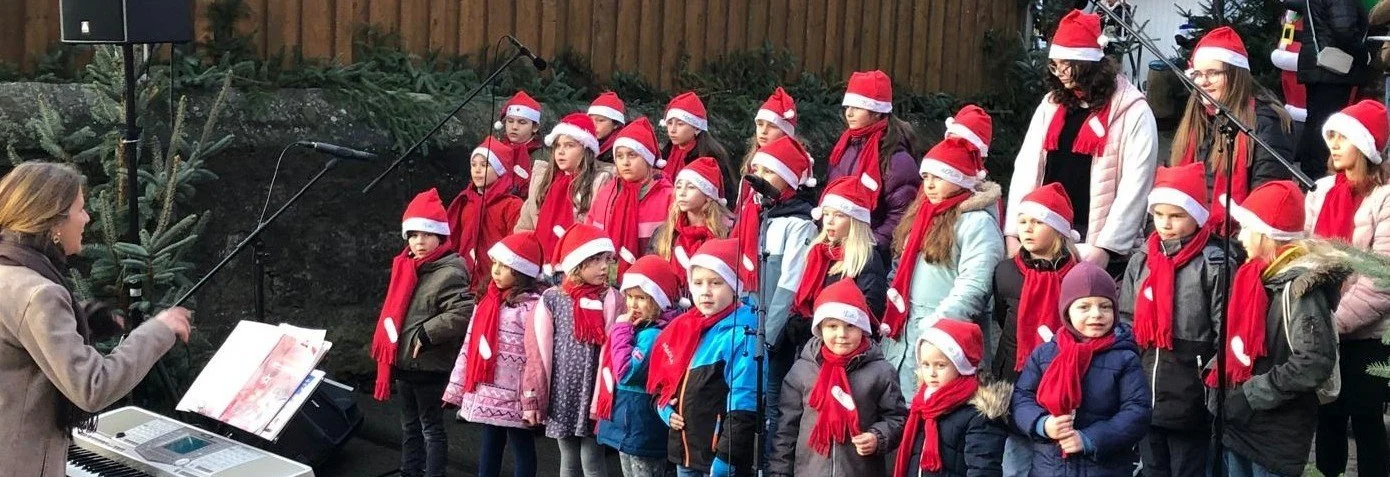 Auftritt der MeOLas bei der Kraichtaler Schlossweihnacht