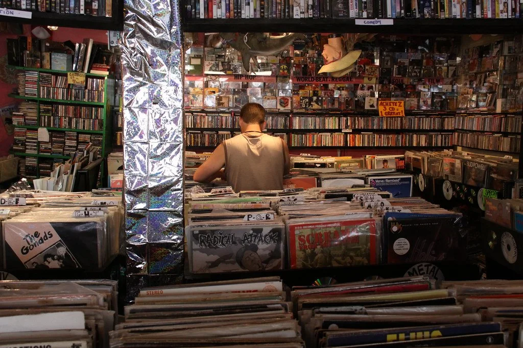 PaulsBoutiqueInside.jpg