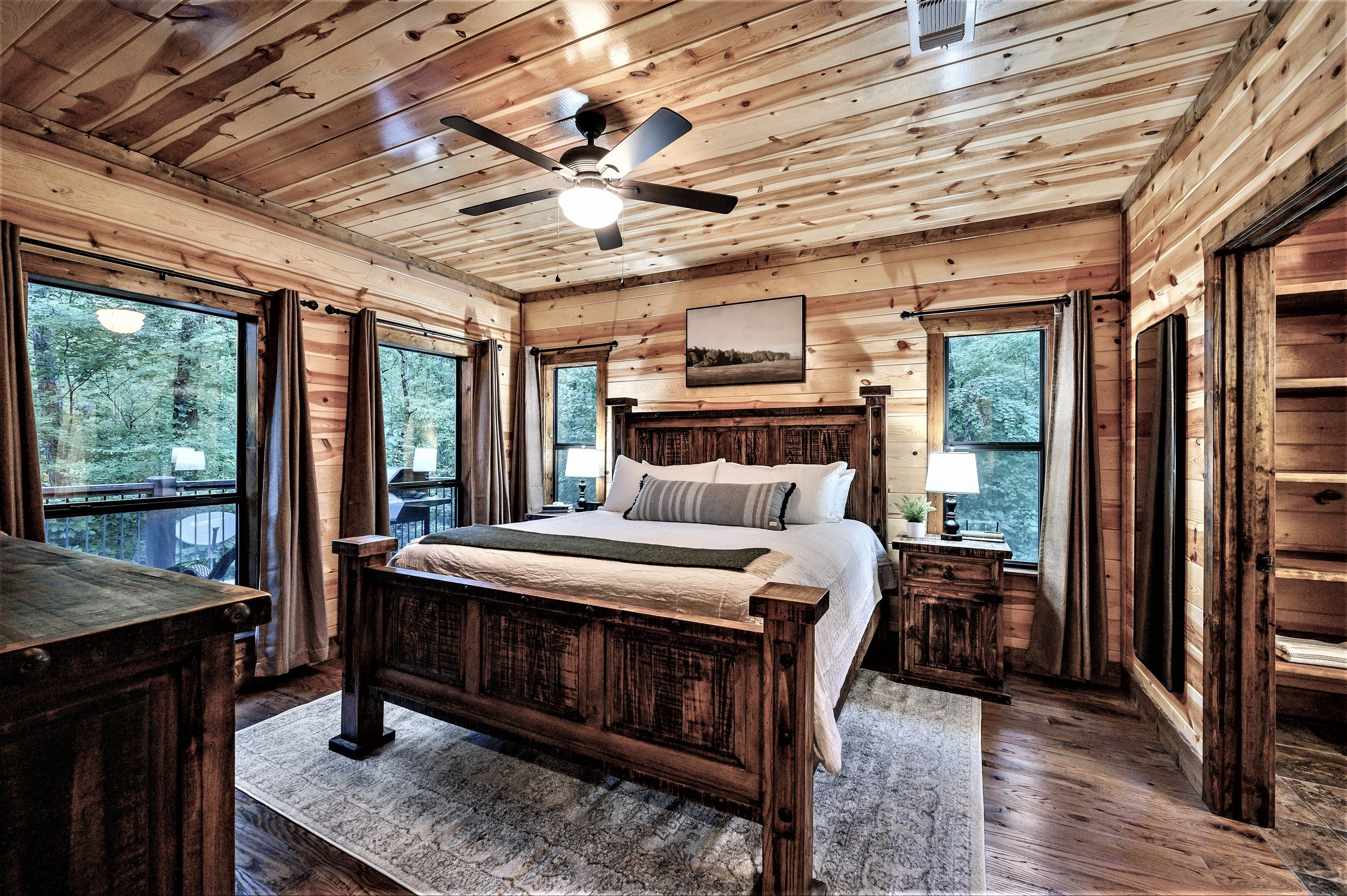 master 1 bedroom with windows.jpg