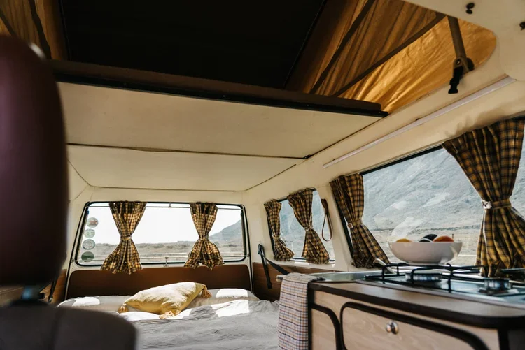 Land Rover 4x4 Campervan for ultimate experience