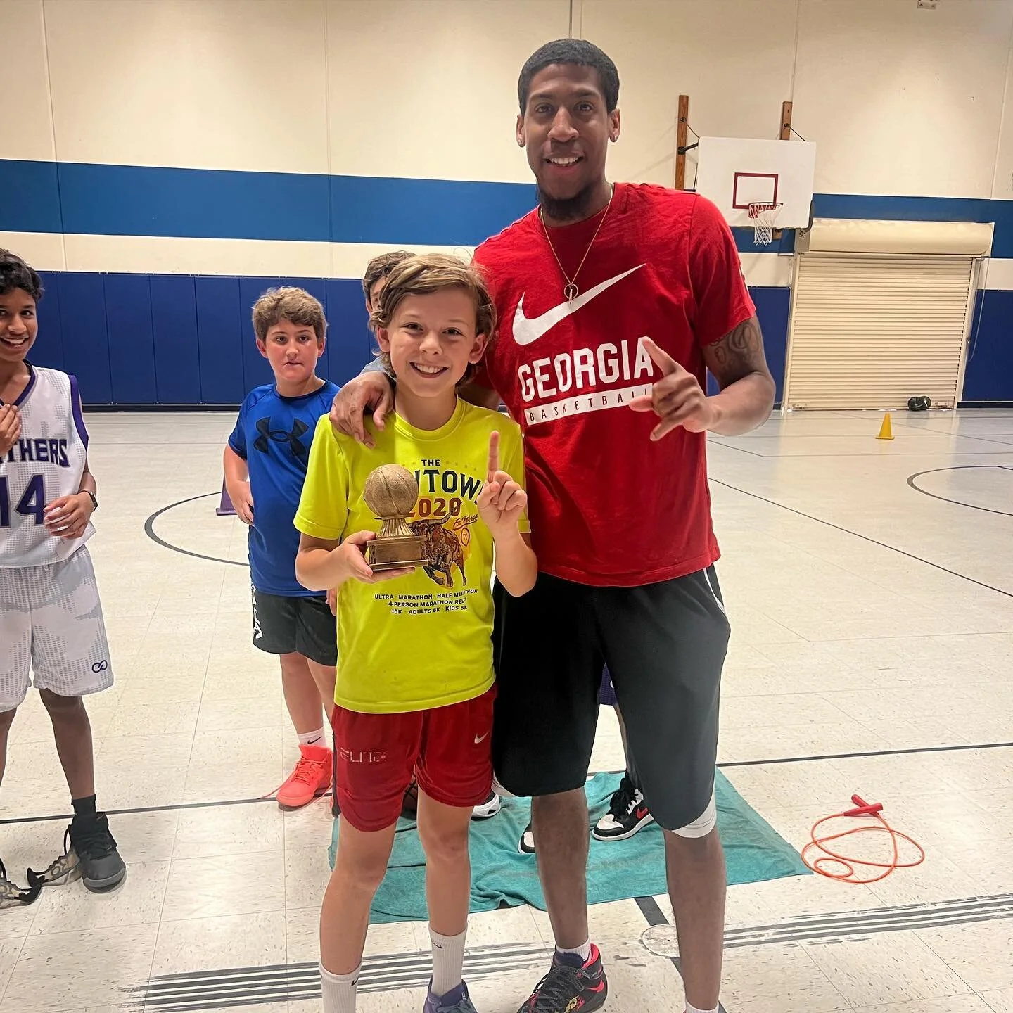 Congratulations to our athlete Mateson Gutierrez for winning #TOPSHOT at our @pantherbasketballclub spring/summer shooting clinic with @j.ray22 #pantherbasketballclub #paschalhoops #mcleanmiddleschool #mcleanbluejays #paschalhighschool