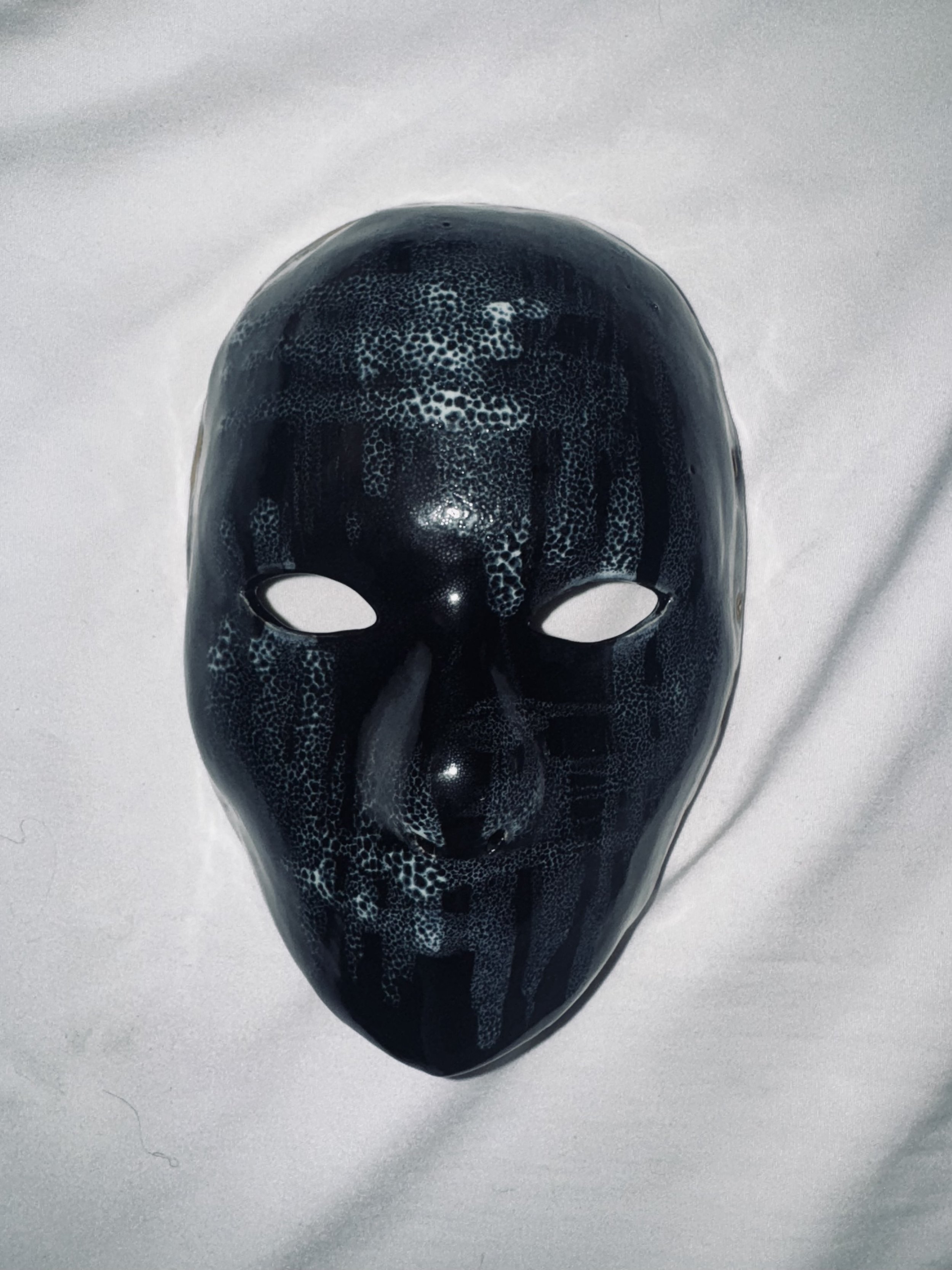 Black Ceramic Face Mask