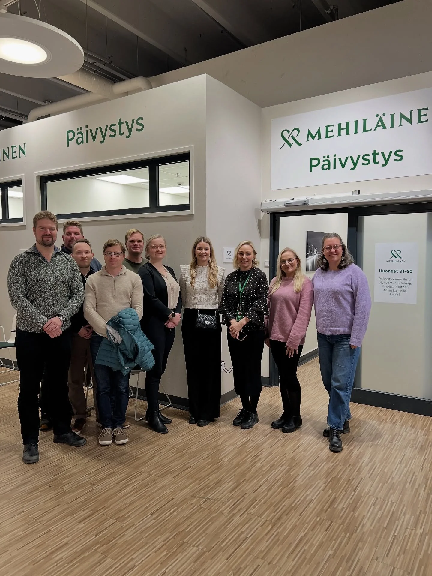 K&auml;vimme t&auml;n&auml;&auml;n yritysvierailulla @mehilainenoy kuulemassa aiheesta Yksityinen terveysmarkkina muuttuvassa markkinatilanteessa. 

Mielenkiintoinen esitys ja paljon hyv&auml;&auml; keskustelua! Opimme paljon uutta sek&auml; Mehil&au