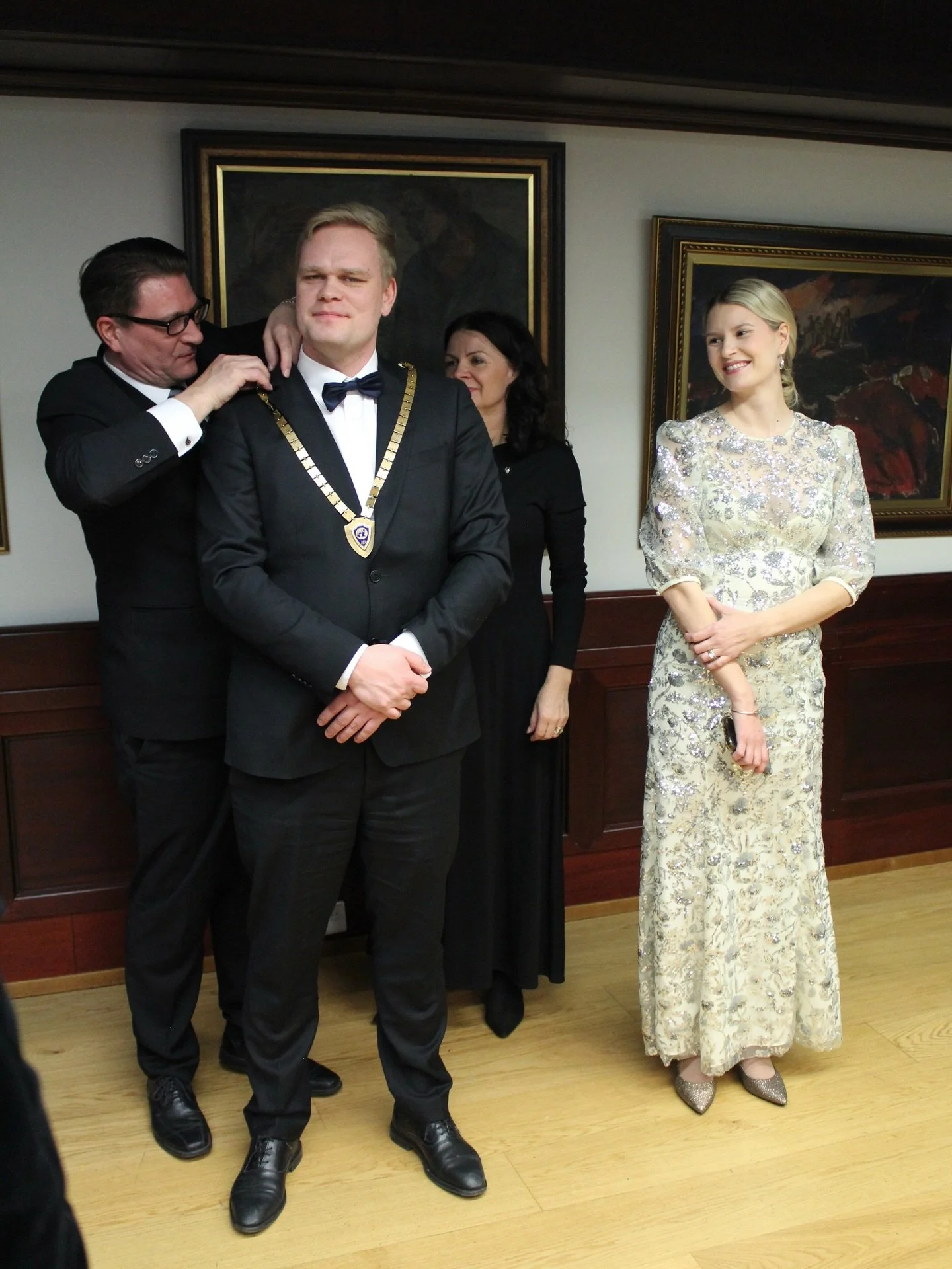 Lauantaina vietimme yht&auml; kamarimme vuoden kohokohdista, eli vallanvaihtoa. 🤩💫

Vallanvaihtogaalassa PRES 2025 Suvi Kesti luovutti k&auml;&auml;dyt PRES 2026 Eero Pulkkiselle. Kiitos Suville mahtavasta vuodesta ja onnea Eerolle tulevaan! ✨ 

Ju