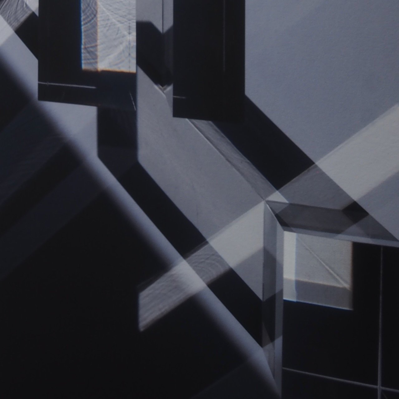 monocolor_crop_mono3.jpeg