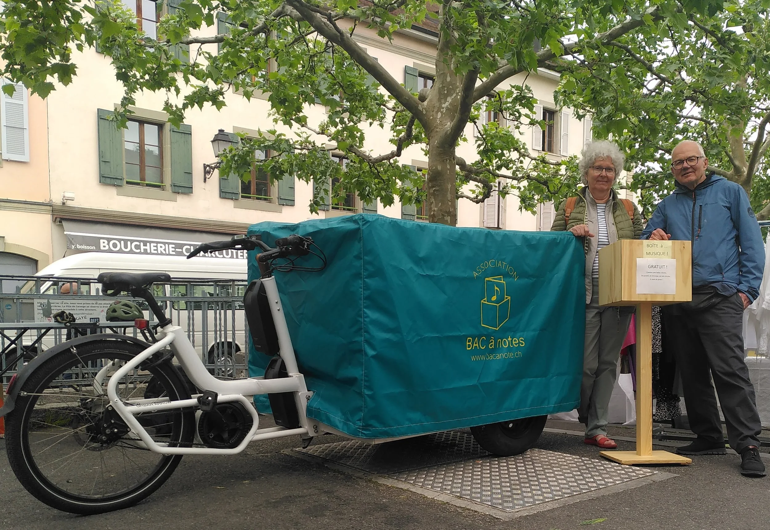 Vélo avec sa nouvelle bâche 2026