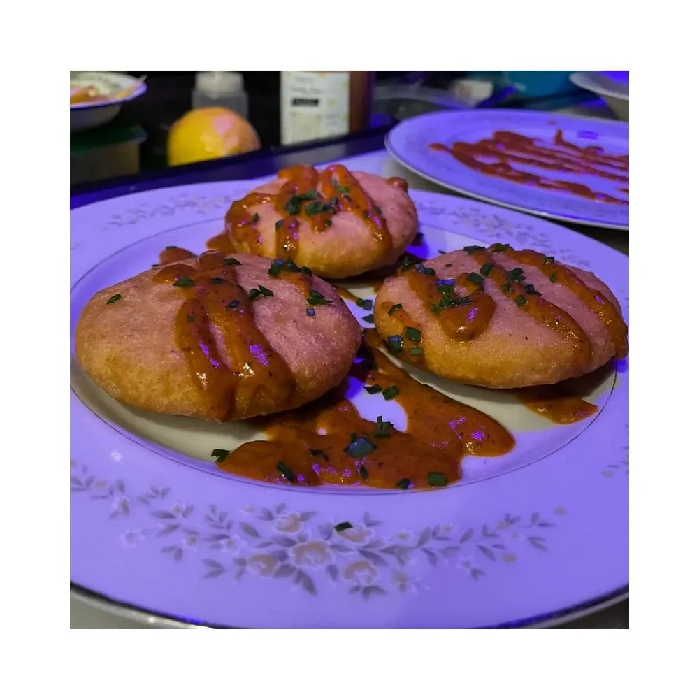 Happy Thursday 😊 I want to share with you the story behind the arepas that you can eat every monday at @ornithologyjazzclub 

My mom used to cook arepas for la familia every time they visited us, that's the perfect snack for las onces de la tarde in