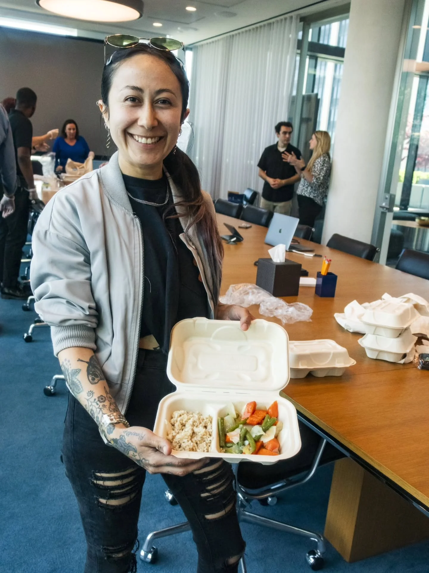 A memory from the Afternoon Repack For Impact (2025) partnering with RLC (@rescuingleftovercuisine) and volunteers at Alger&rsquo;s office to benefit Bowery Mission - Tribeca Campus! 

Also, excited to speask at Breaking Bread - A Story Telling Event