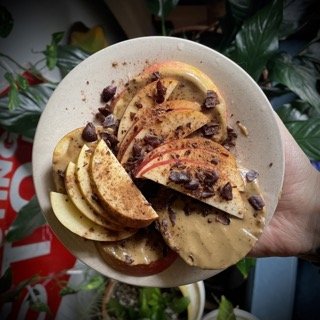 Apple + PB “nachos”