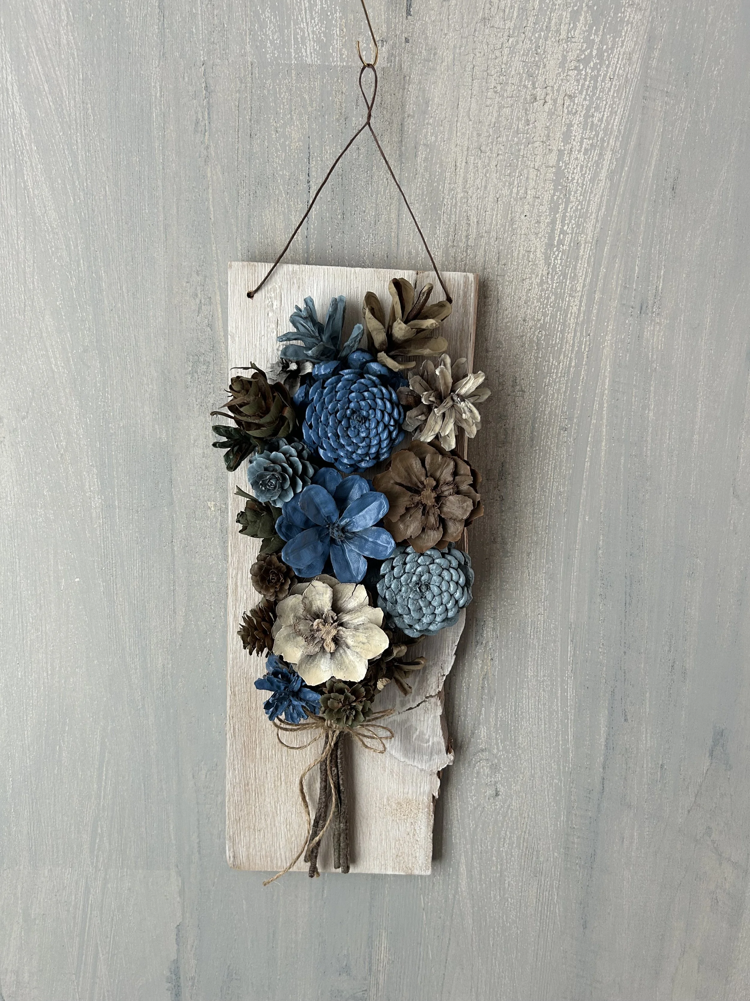 Hanging Flower Bouquet - Blue