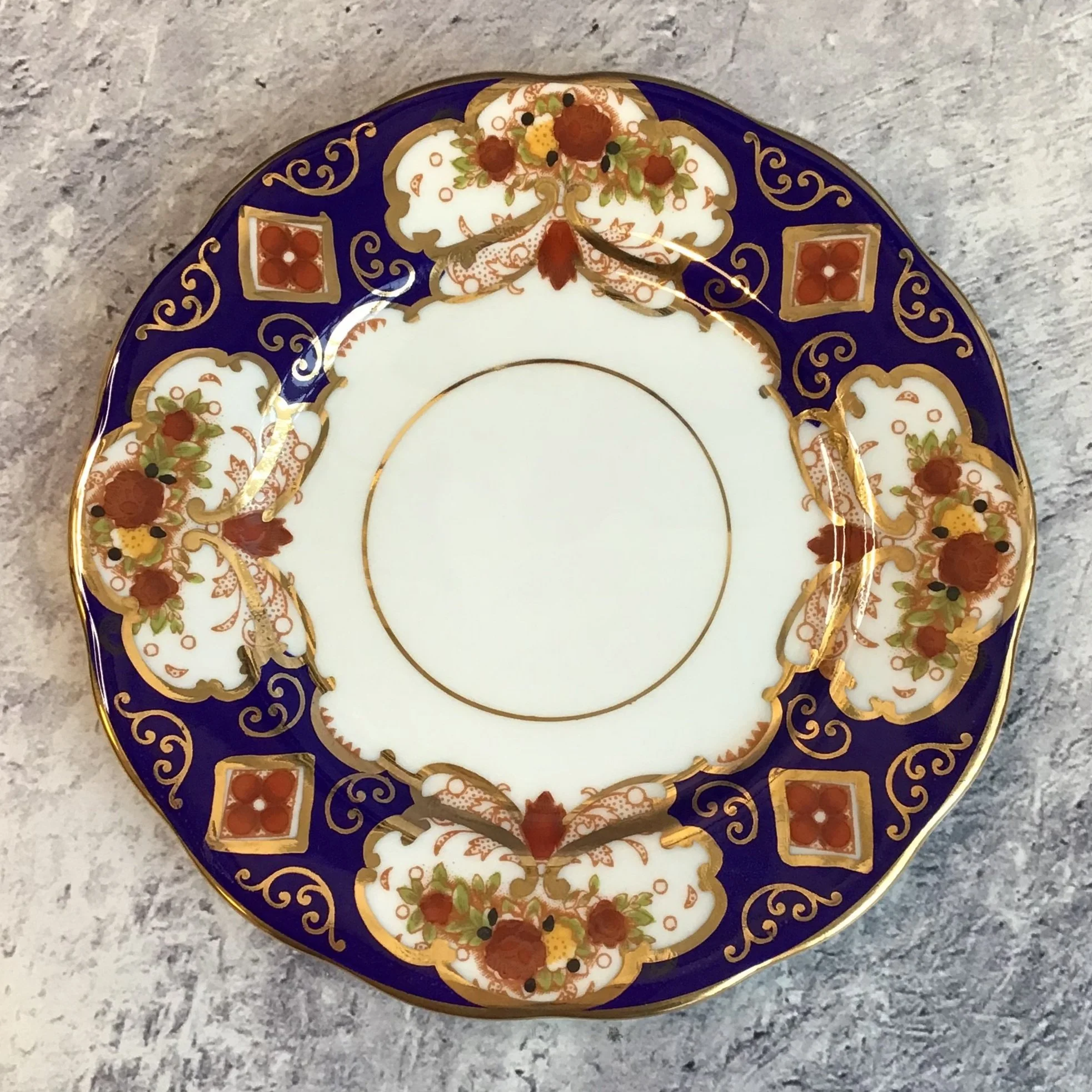 Vintage Royal Albert Tea / Side Plate 'Heirloom' pattern