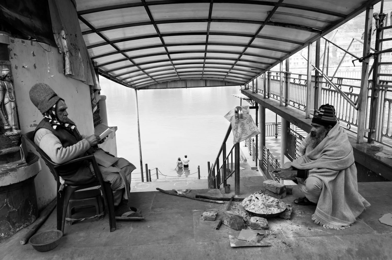 VAISHNAVA PILGRIMS TAKE HOLY DIP IN GANGES AFTER BLESSING FROM PRIEST – RISHIKESH, INDIA 2018