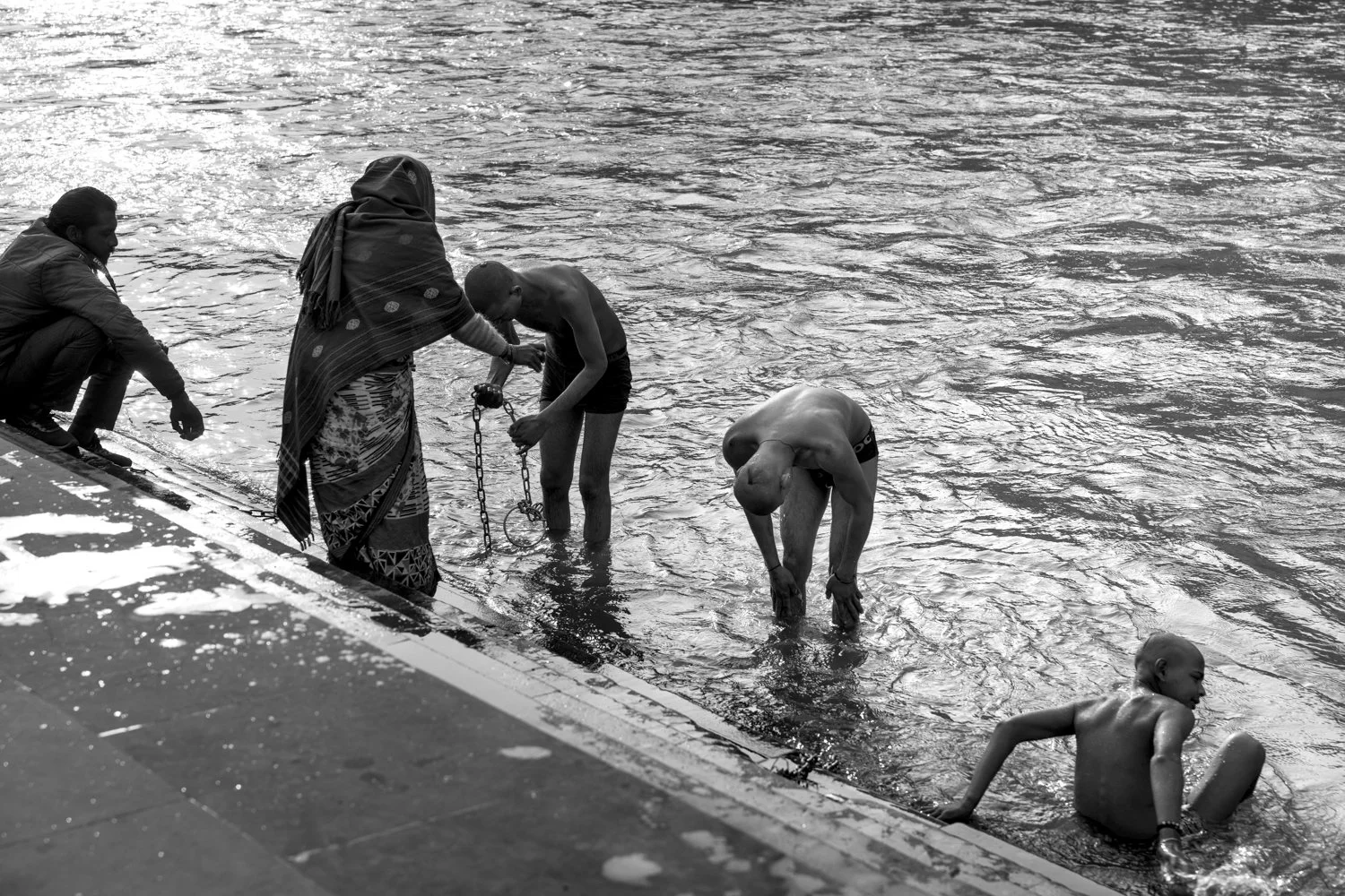 BROTHERS JOIN IN HOLY BATH TO CLEANSE SINS AND PURIFY THE SOUL – HARIDWAR, INDIA 2023