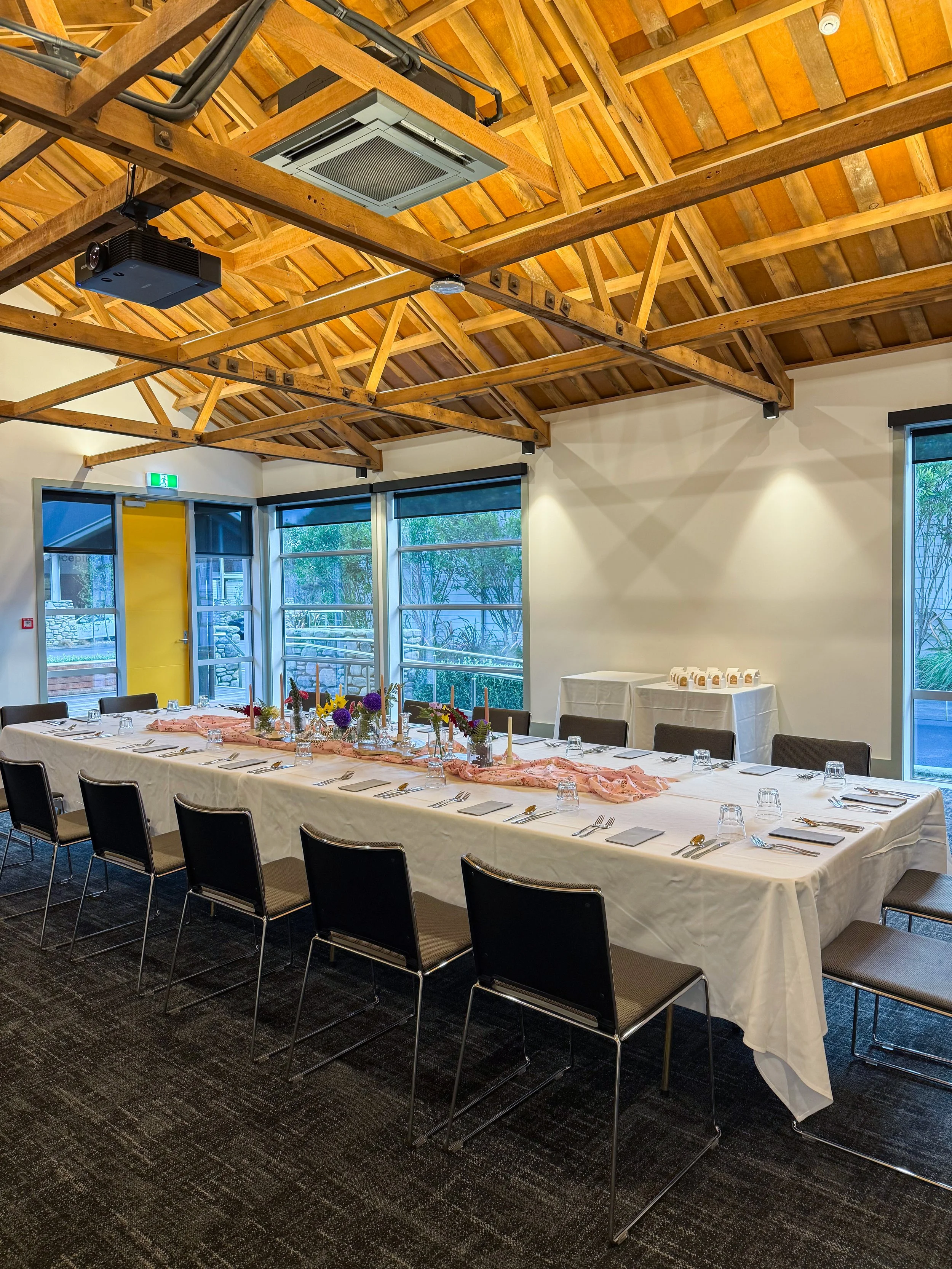 dining room 2 kowhai room 1.jpg