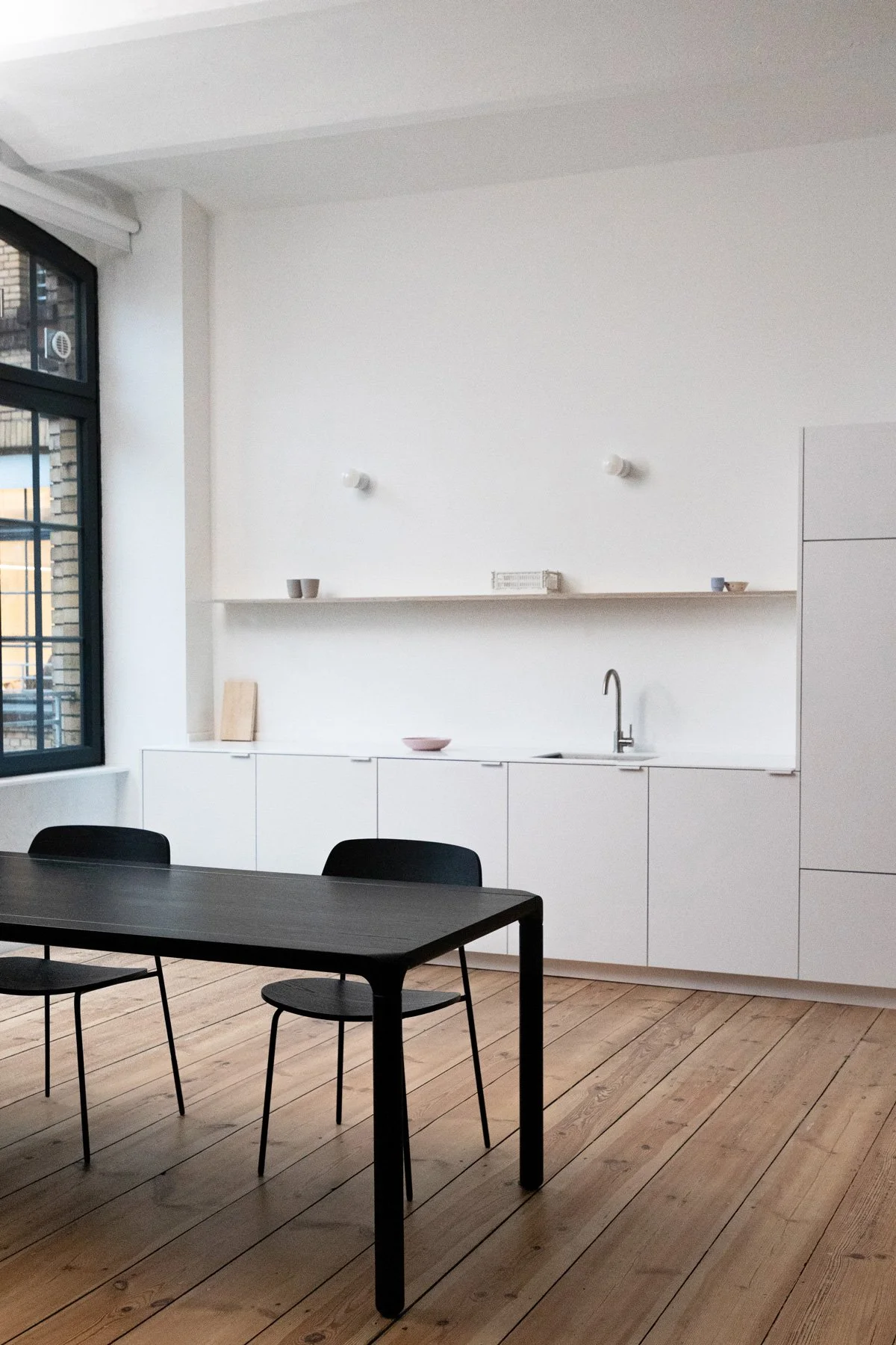 A custom all-white office kitchen for Odaline, Kreuzberg Berlin