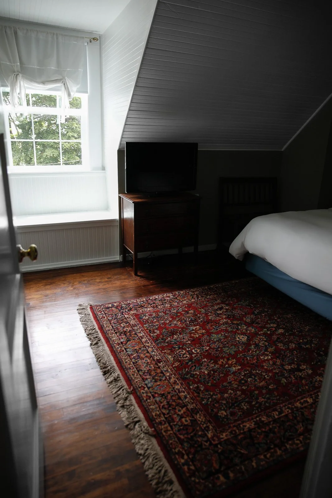 Queen Room with Bay View (Room 4)