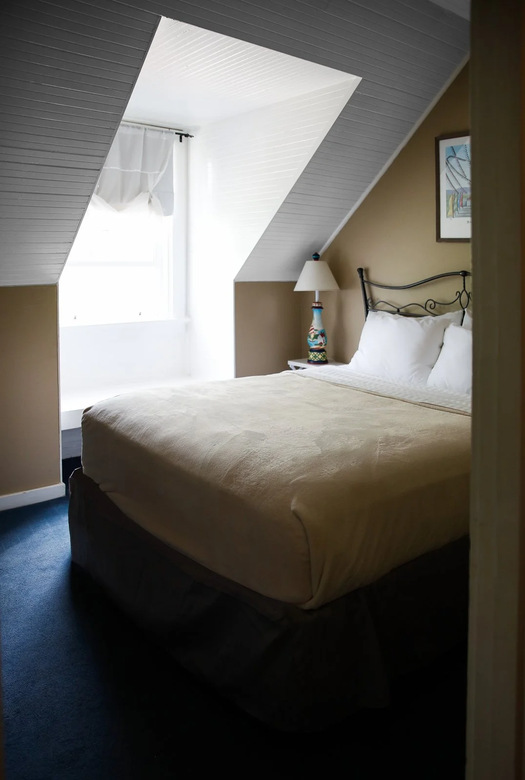 Queen Superior Room (Room 3)