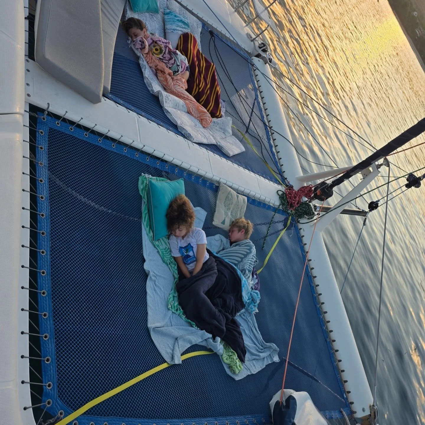 Three weeks. One boat. Two families. Endless memories ✨️

The Busby crew joined us on Kaikoa and what followed was pure magic.

SANTA CRUZ gave us wild tortugas, an unforgettable snorkel trip with hammerheads, manta rays, and playful sea lions. Delic
