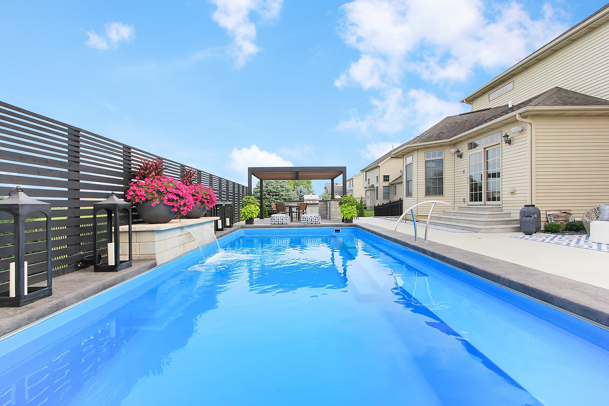 Grand-Manhattan-Grand-Manhatten-by-San-Juan-Fiberglass-Pools.jpg