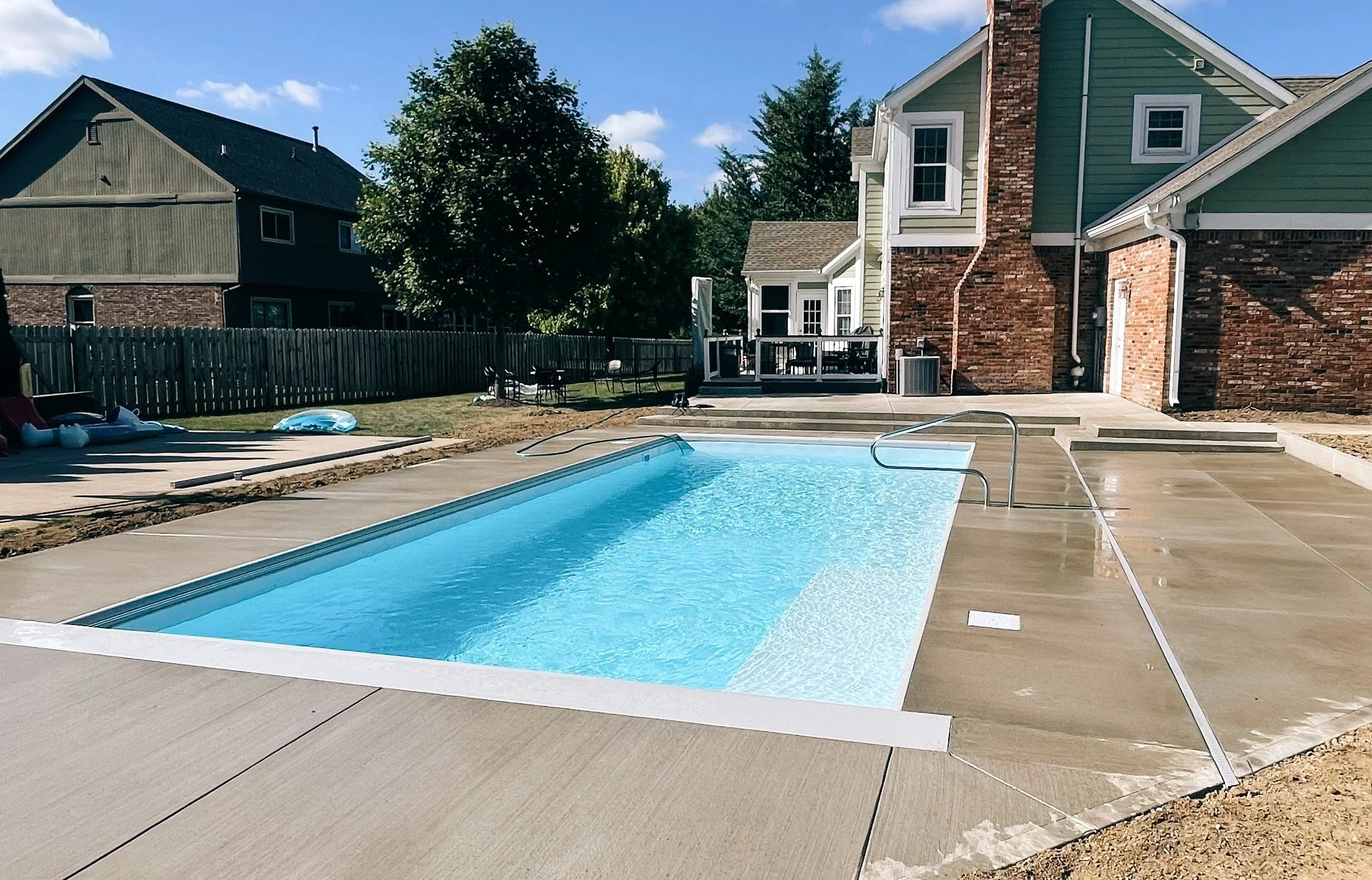 Sully Blue pool fiberglass finish