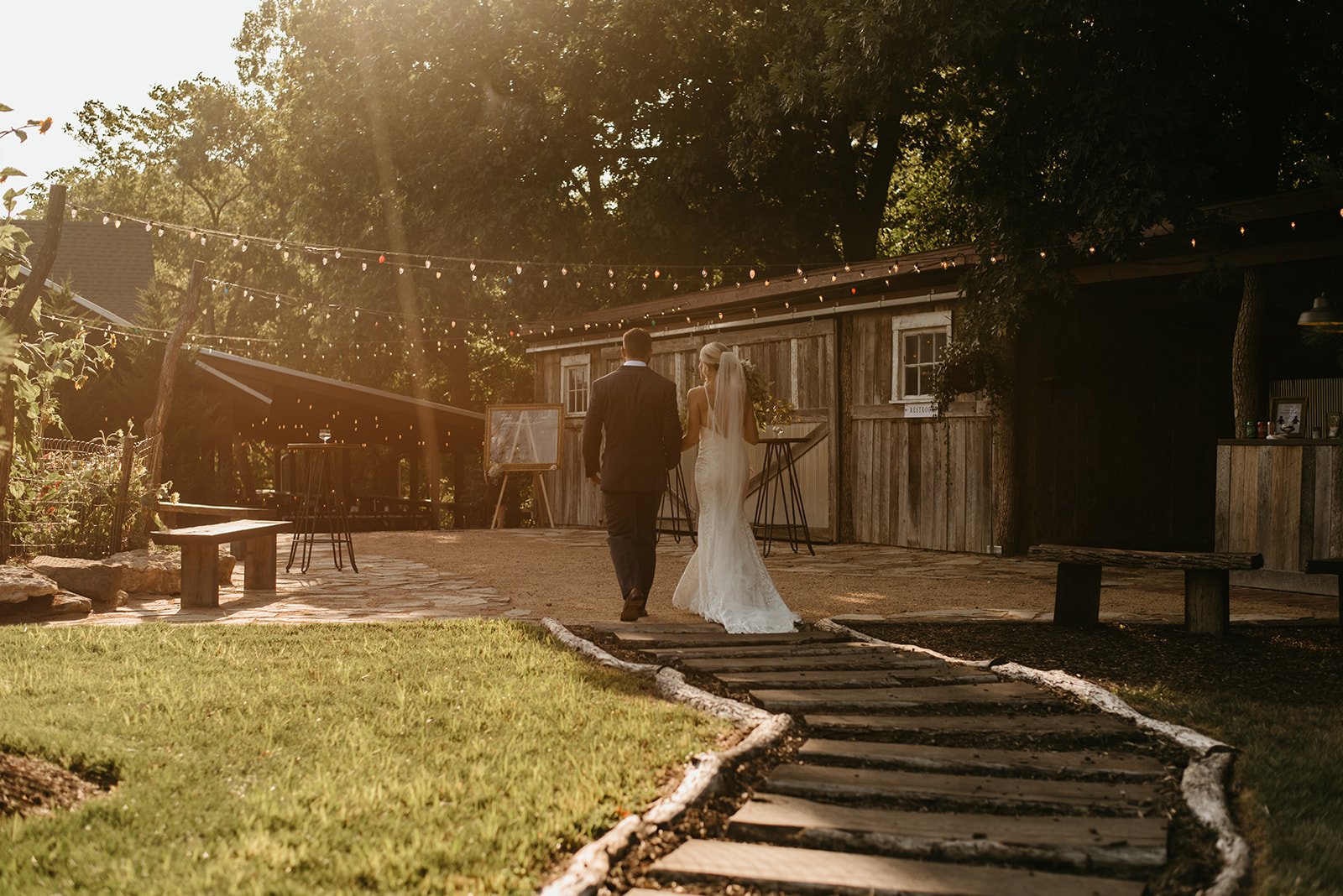 Nina and Eli - The Barn at Riverbend - Kansas City Wedding Photography - Nick and Lexie Photo + Flim-507.jpg