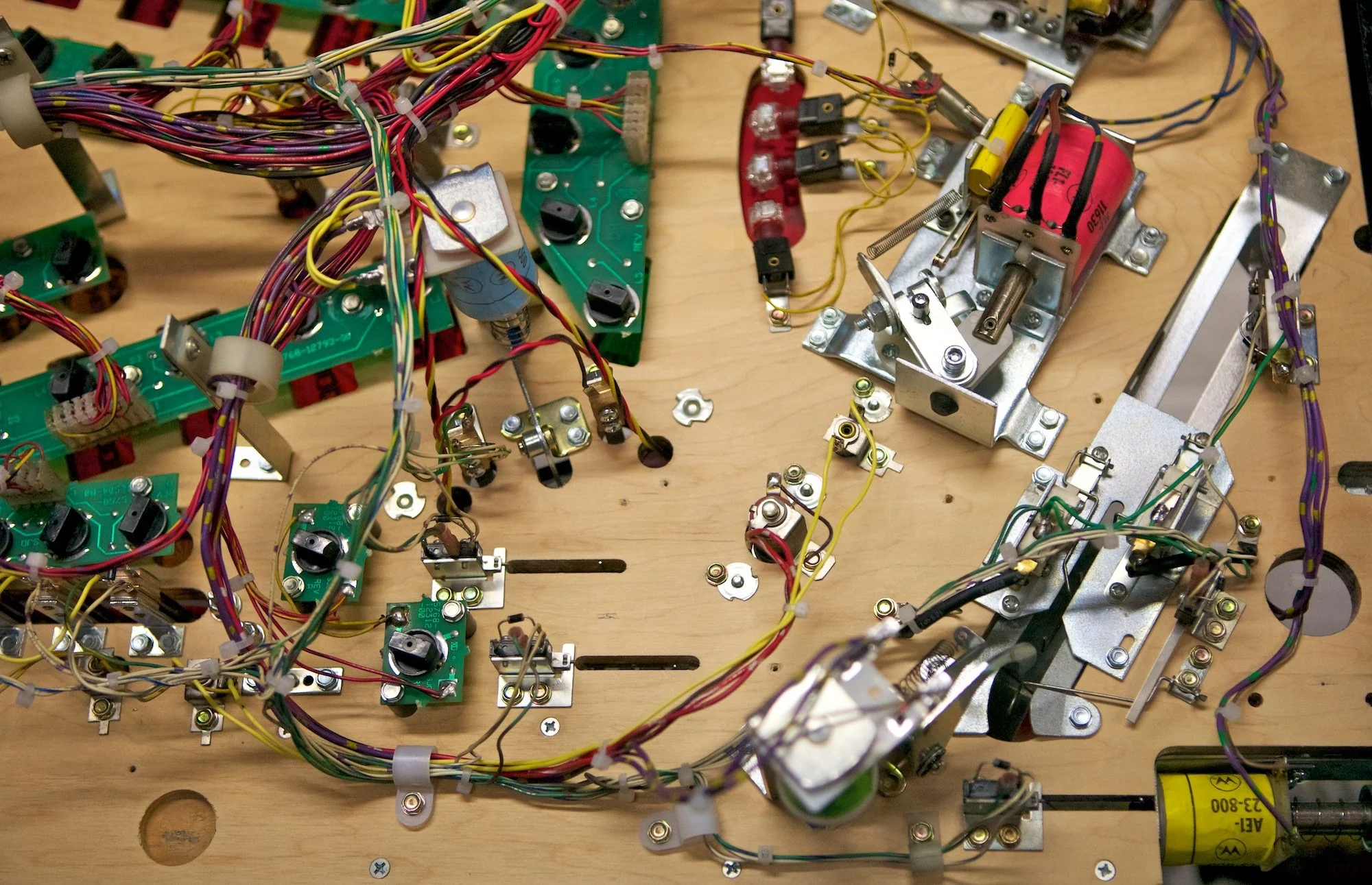 A_rebuilt_Terminator_2_pinball_machine_by_Wayne_Patrick_Finn_Melbourne_Australia._14.jpg