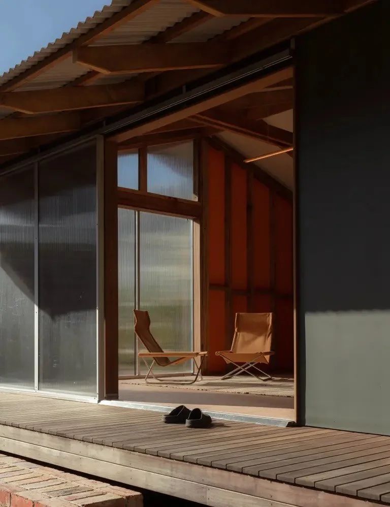 Featuring the Nychair X in Camel.

Cal Somni, Fingal Head
📷 Aaron Chapman