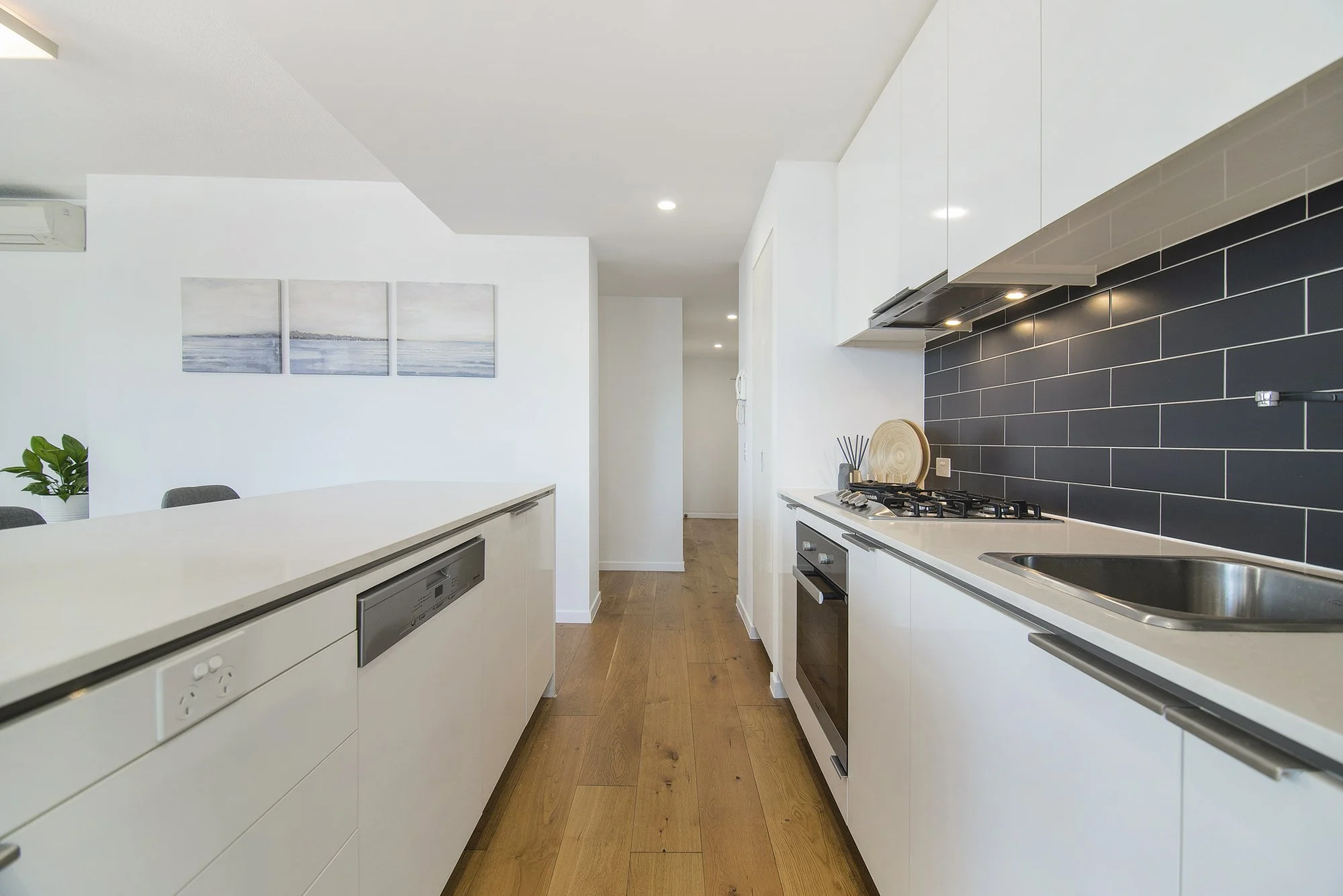 5_31 Peter Doherty St_005.jpg