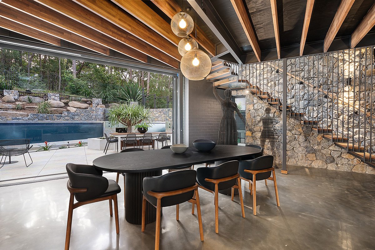 55700678-Dining.jpg