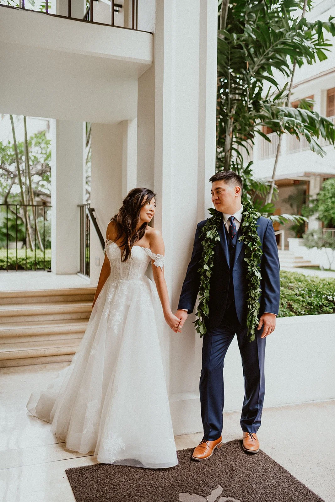 Kelci-Thomas-Wedding-Halekulani-Chelsea-Abril-Photography-469.jpg